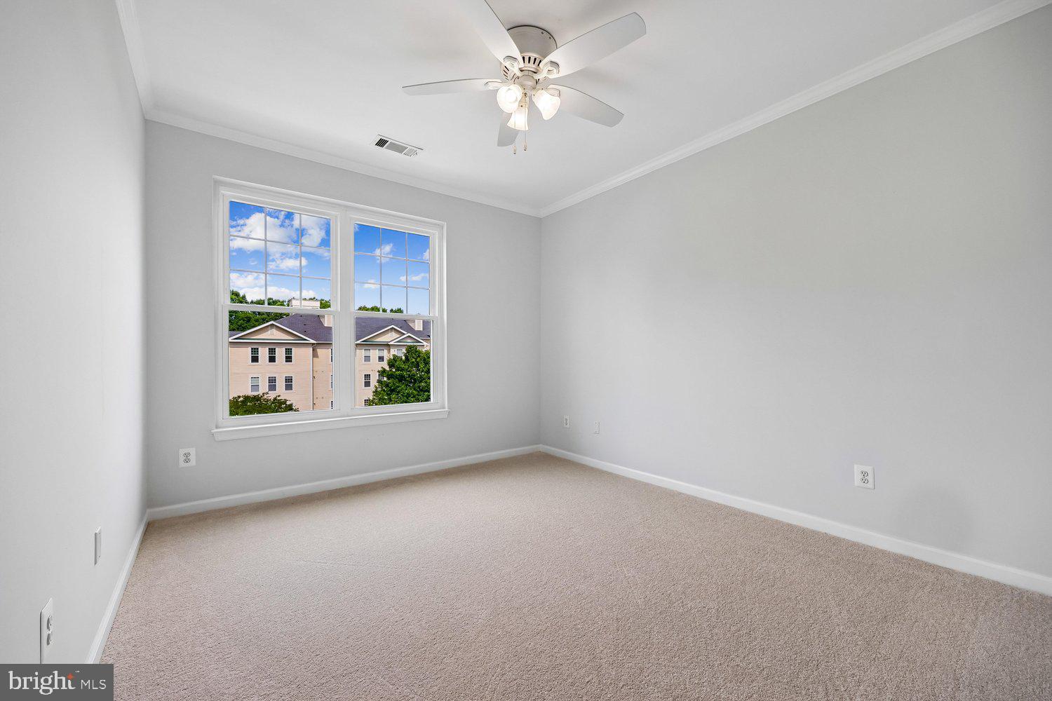 LAKELANDS RIDGE - Residential