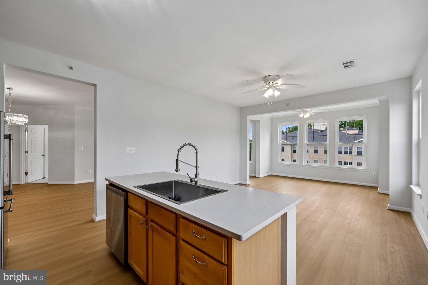 LAKELANDS RIDGE - Residential