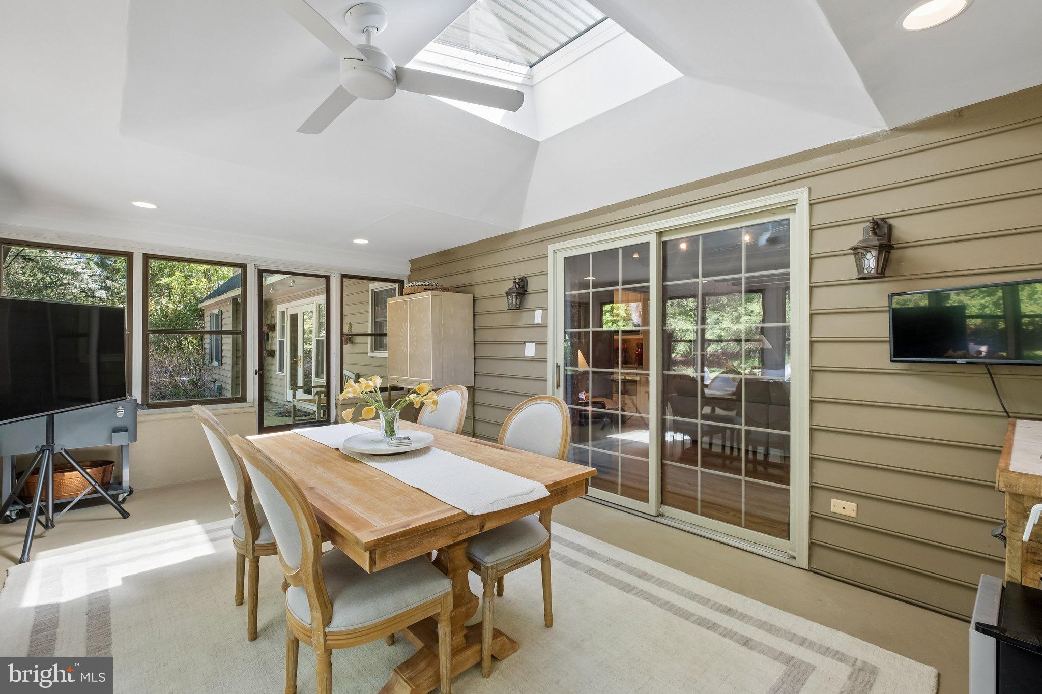 WOODBRIDGE MEADOWS - Residential