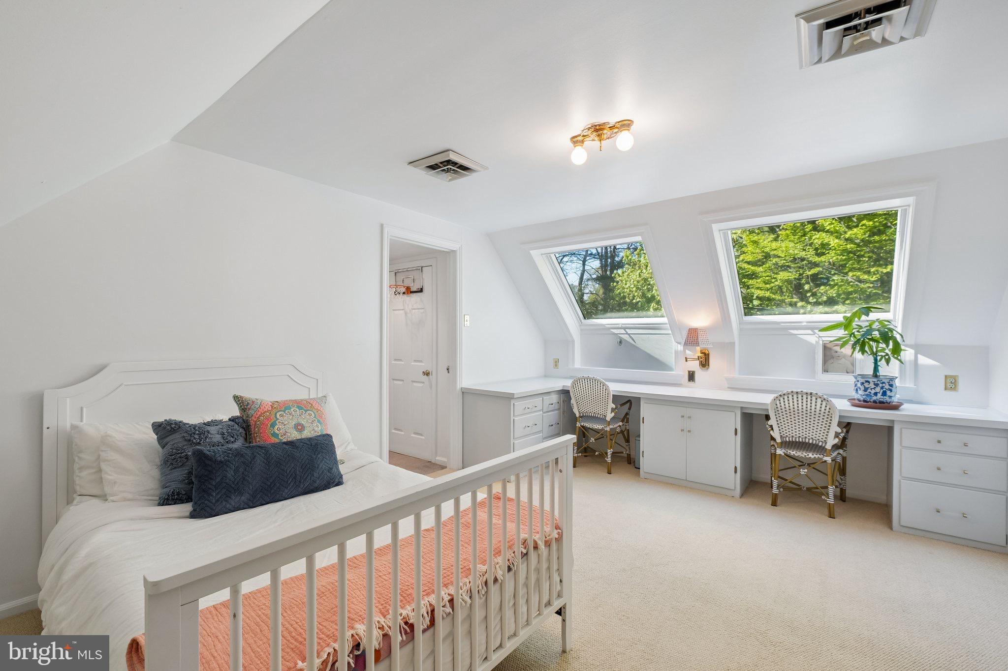 WOODBRIDGE MEADOWS - Residential