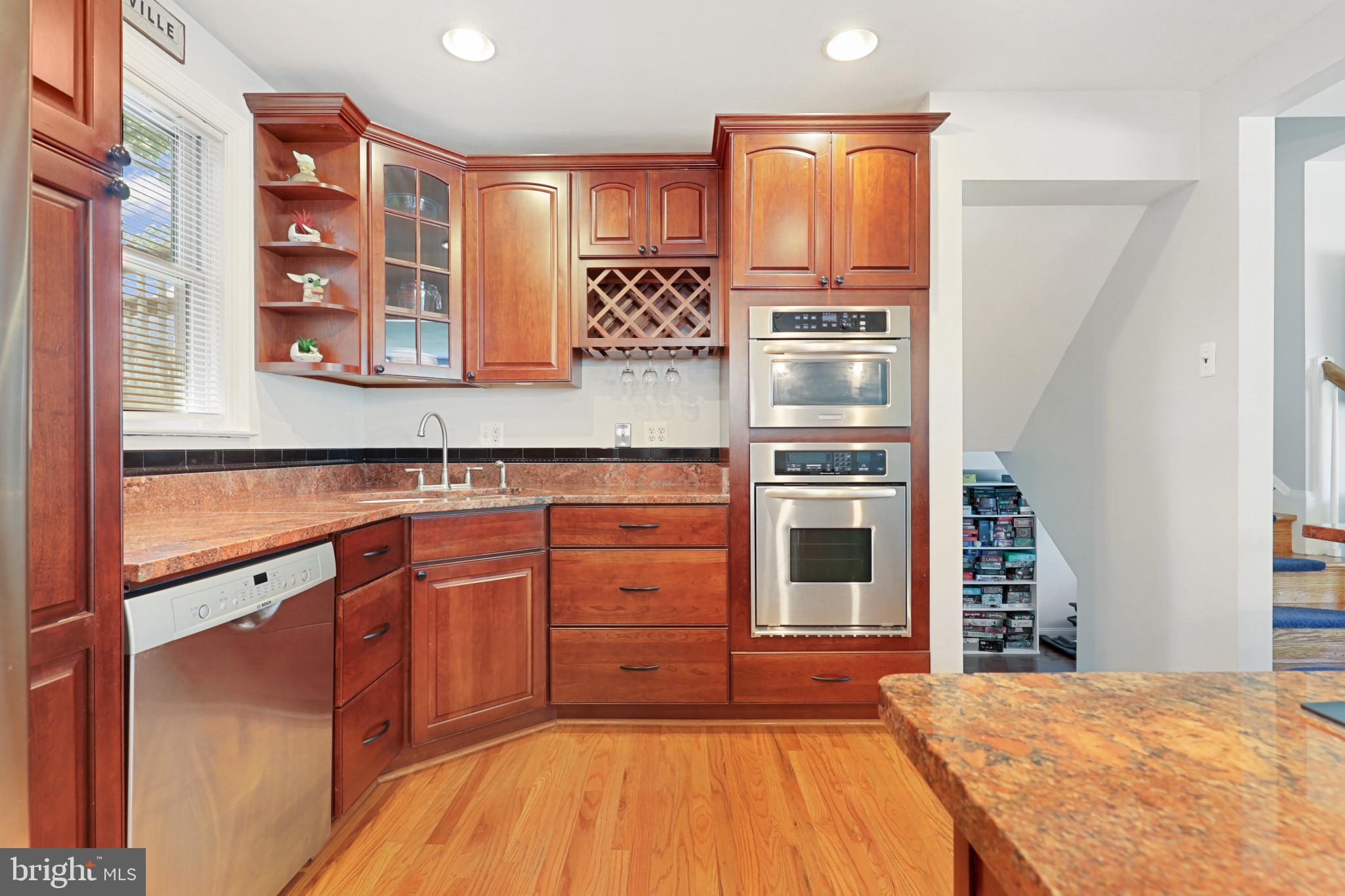 INGLEWOOD - Residential