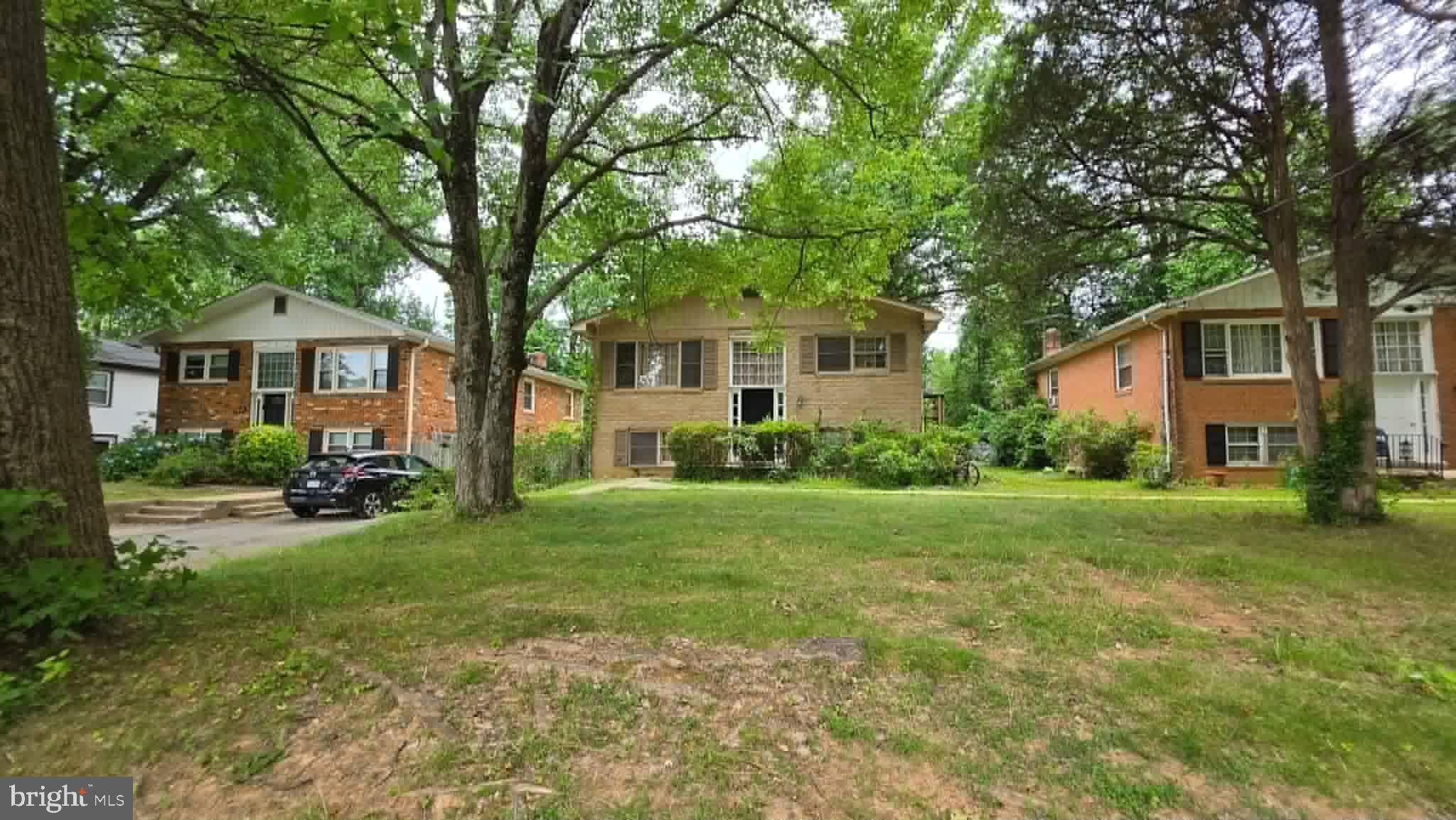 HUNTING RIDGE - Residential