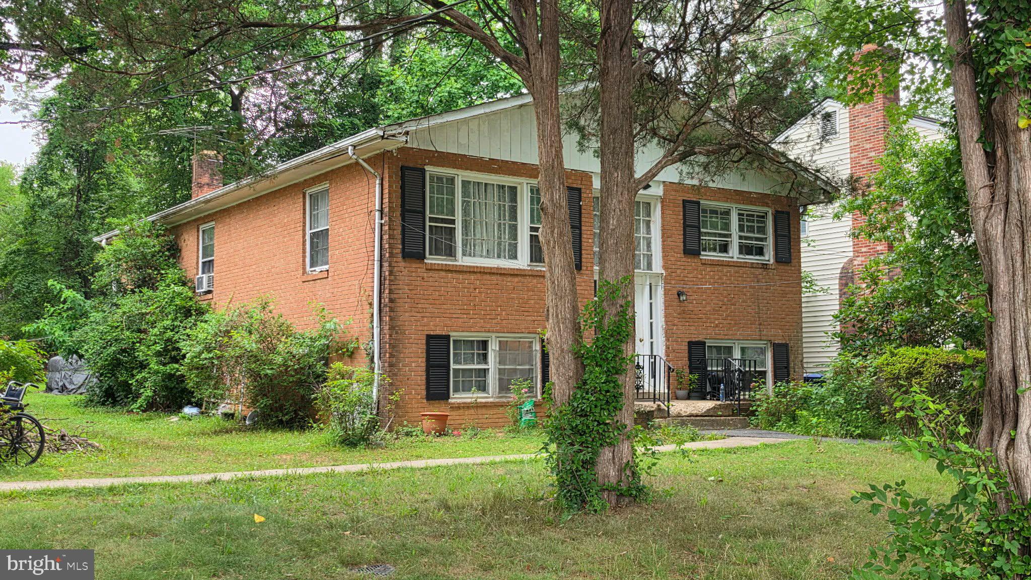 HUNTING RIDGE - Residential