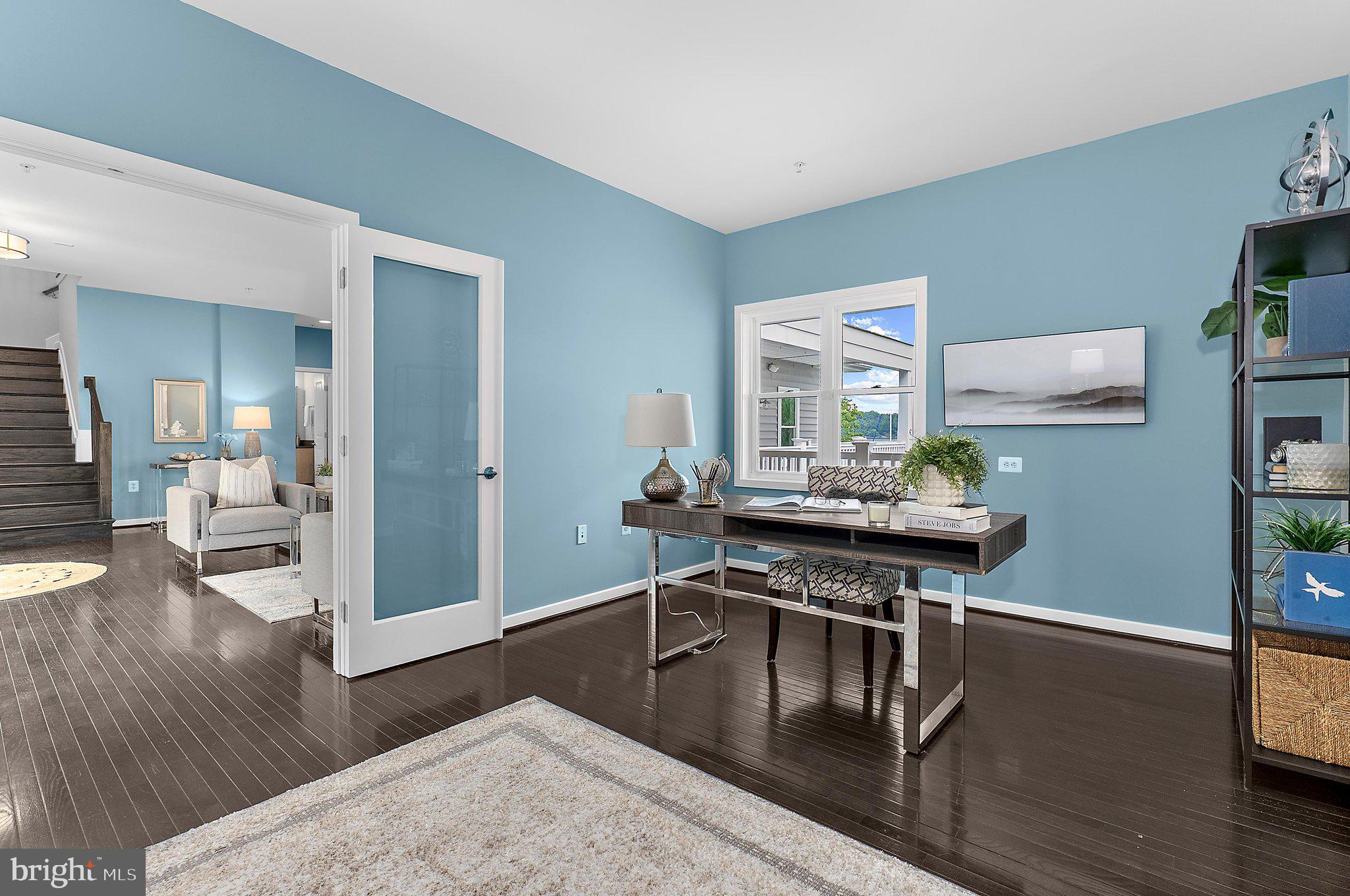 WOODLAND BEACH - Residential
