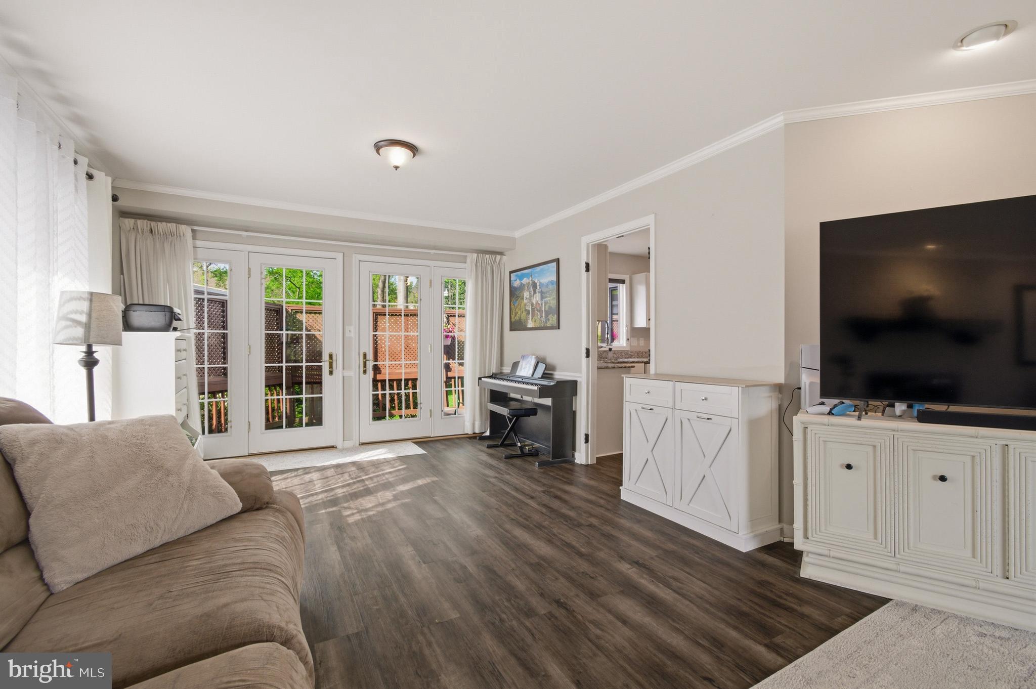 CROFTON ORCHARD - Residential