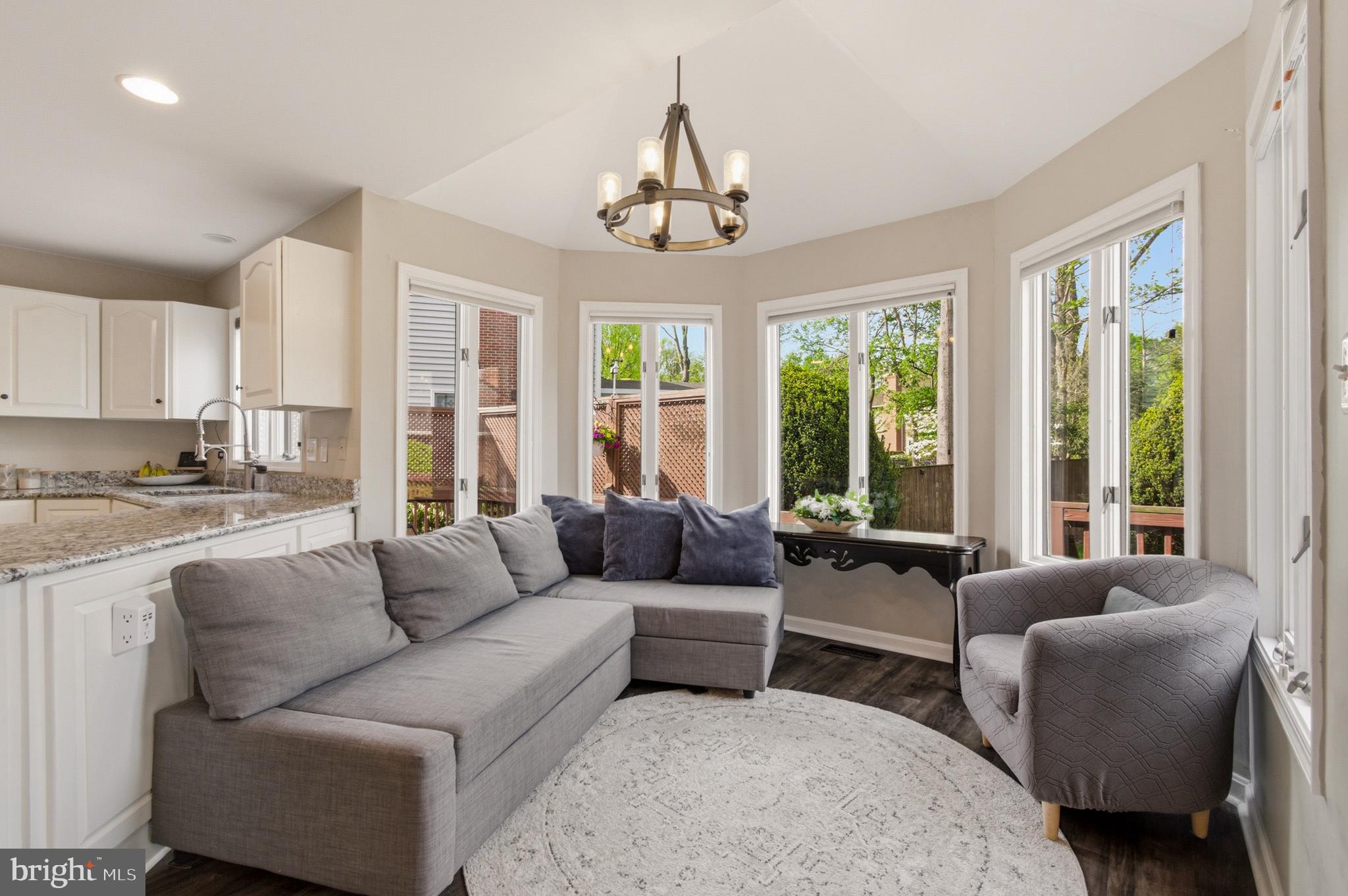 CROFTON ORCHARD - Residential