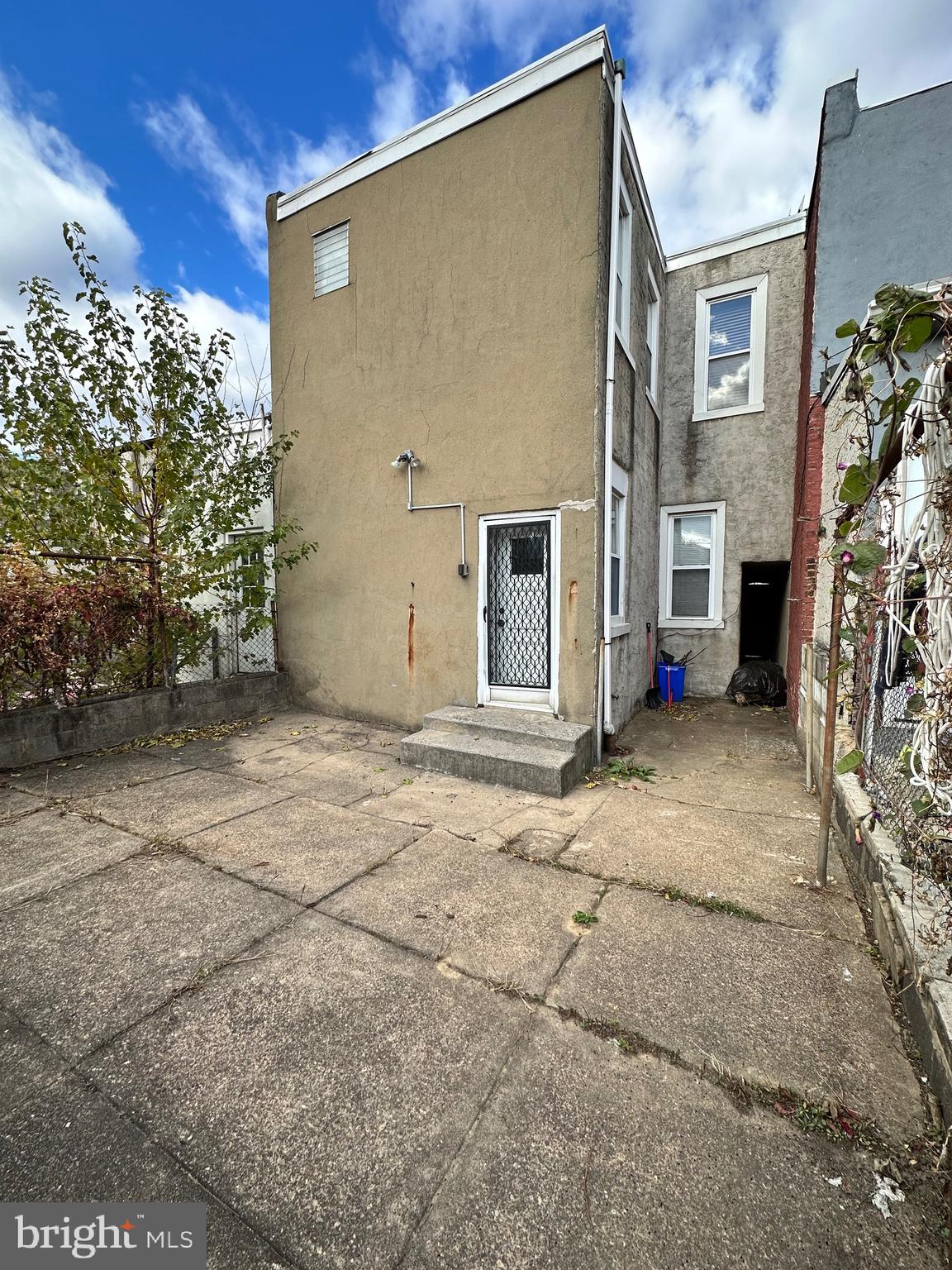 KENSINGTON - Residential