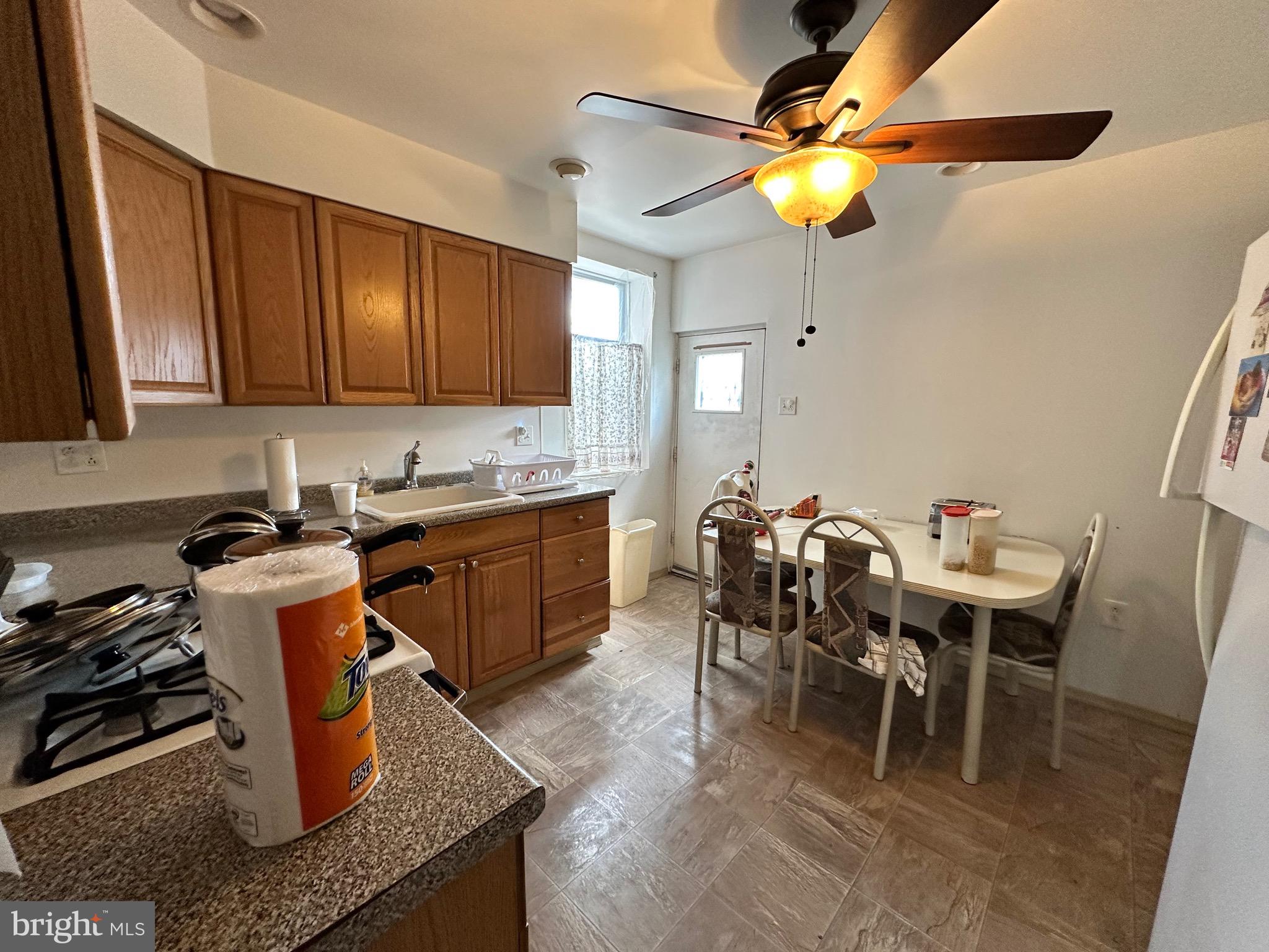 KENSINGTON - Residential