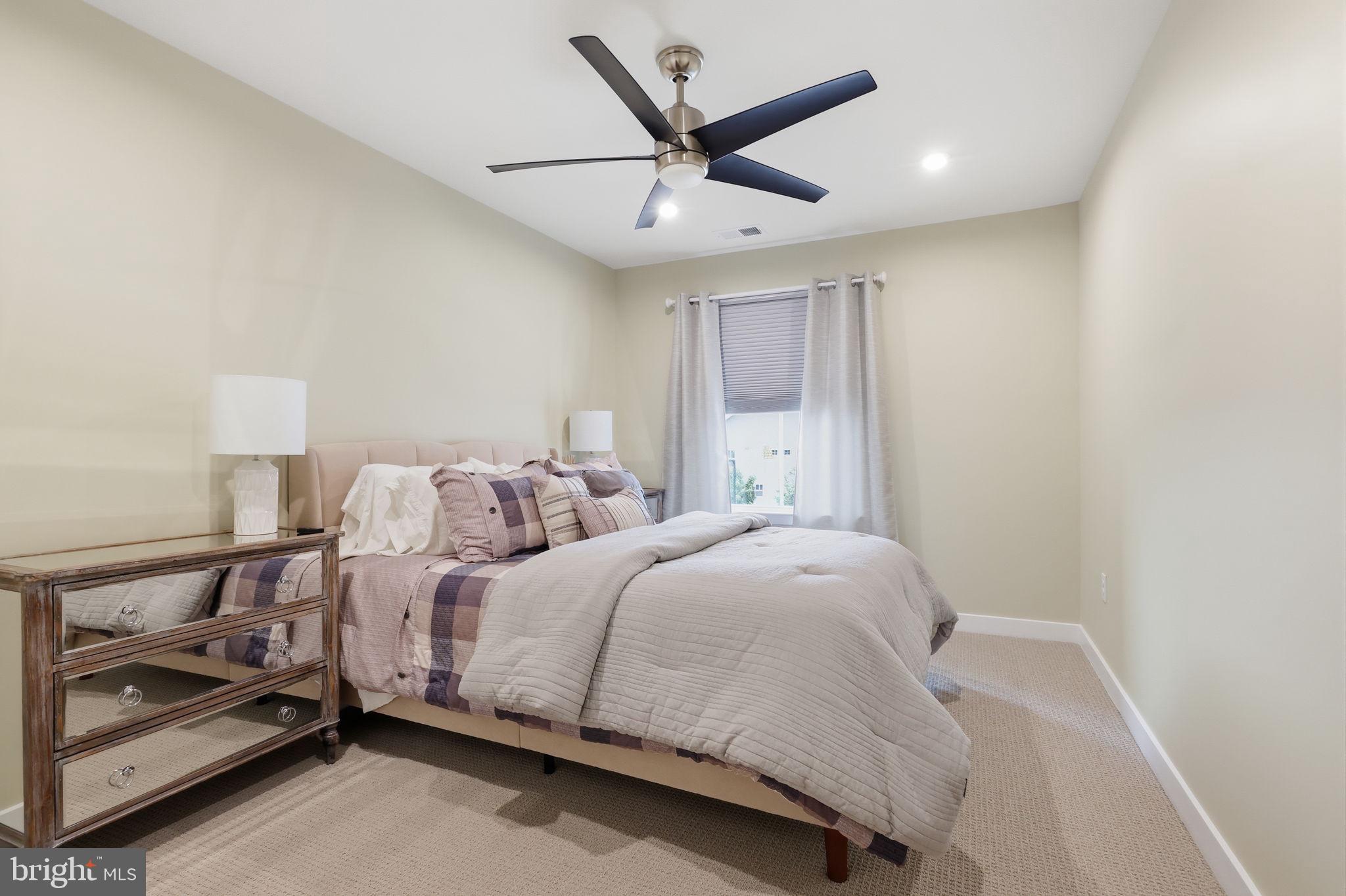 YARDLEY WOODS - Residential