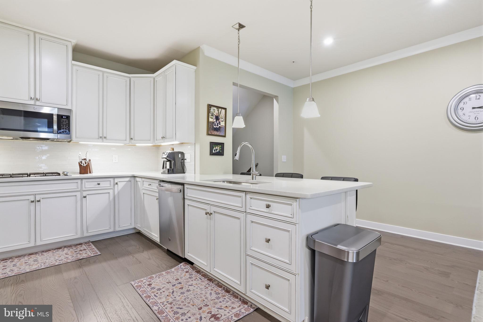 YARDLEY WOODS - Residential