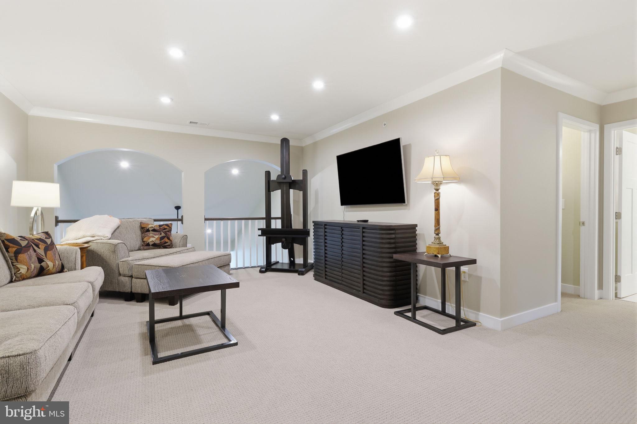 YARDLEY WOODS - Residential