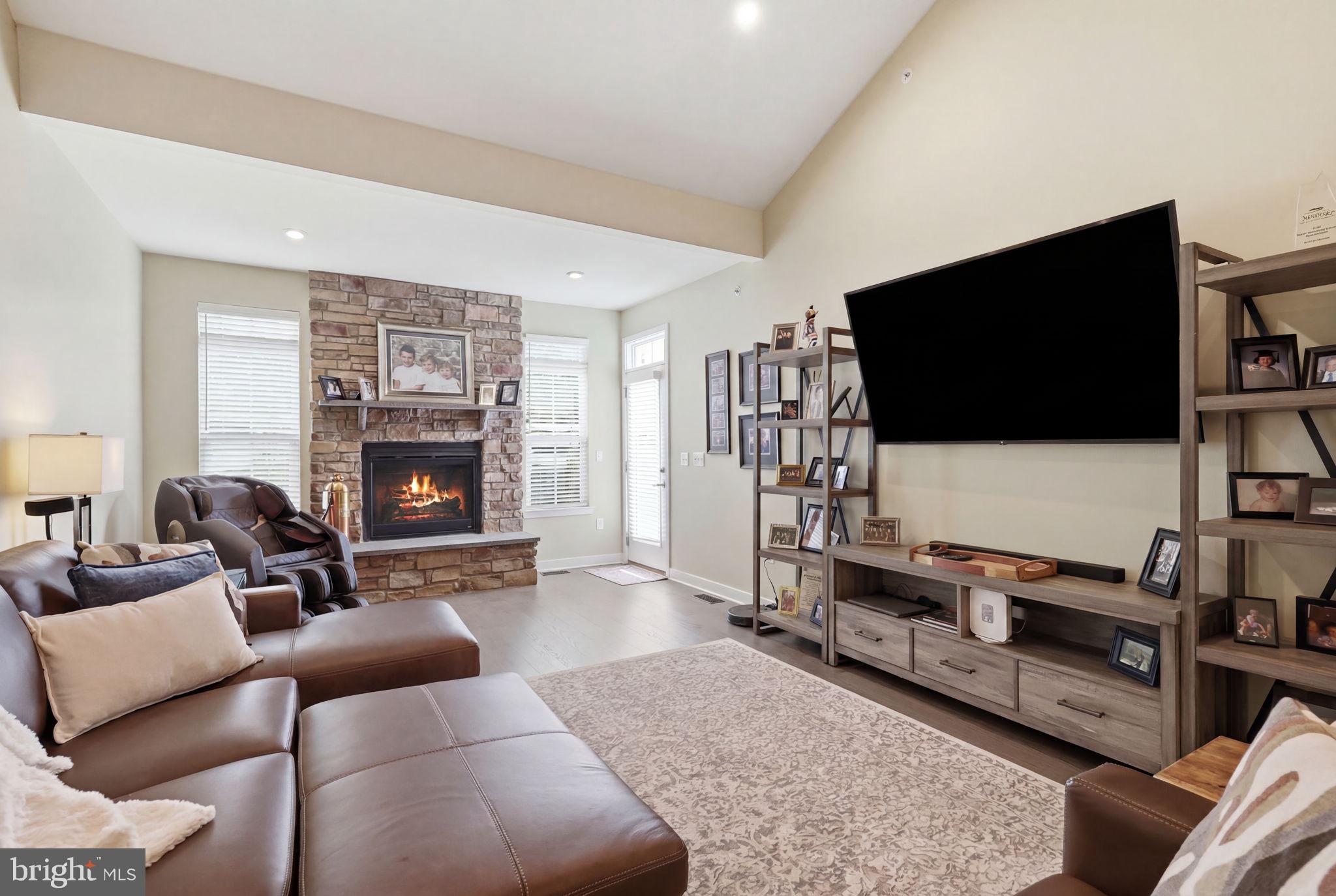 YARDLEY WOODS - Residential