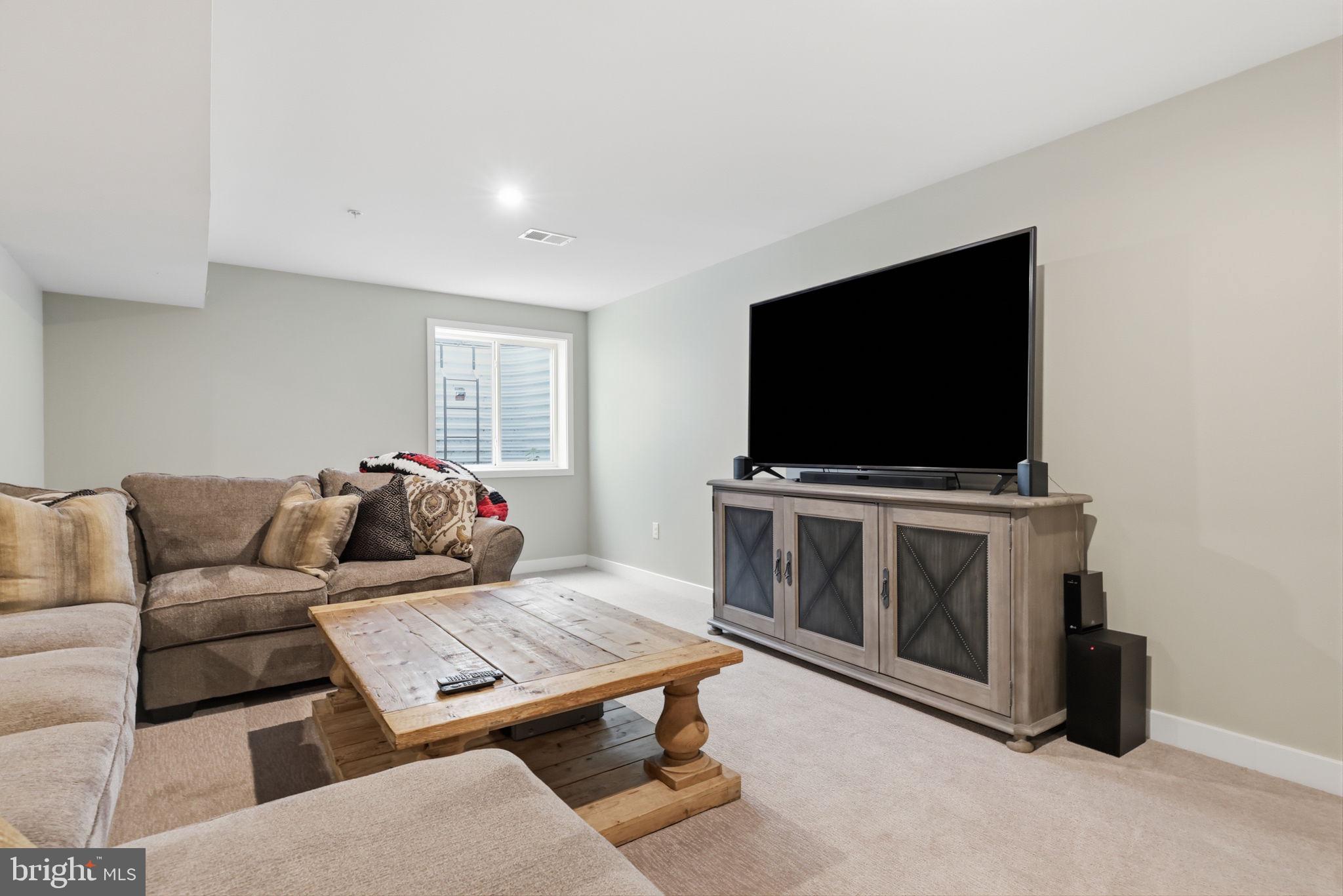 YARDLEY WOODS - Residential