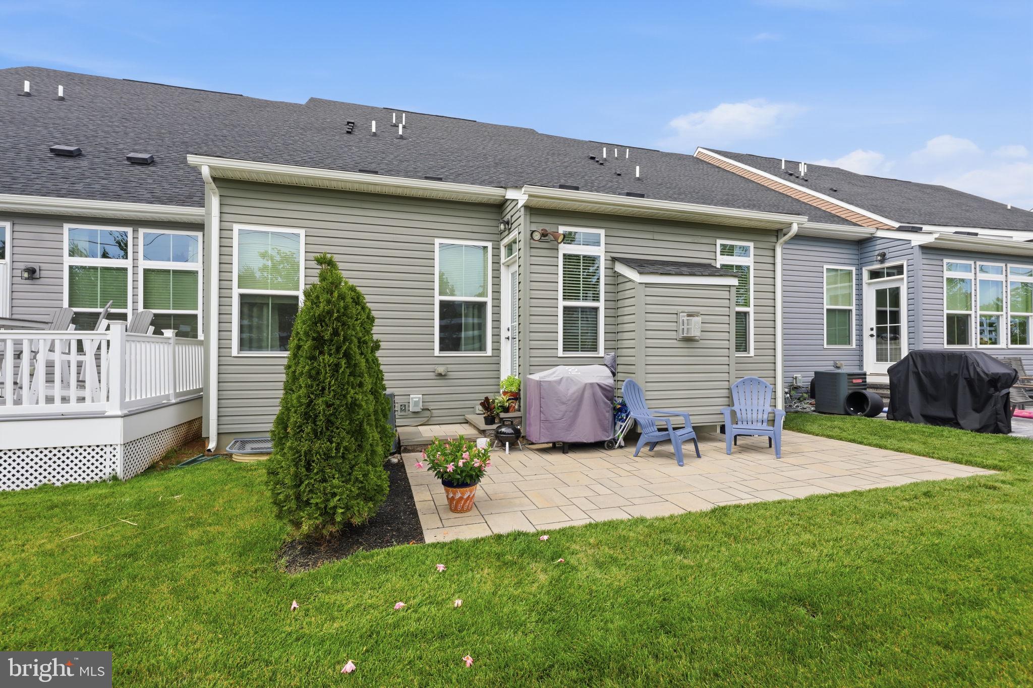 YARDLEY WOODS - Residential