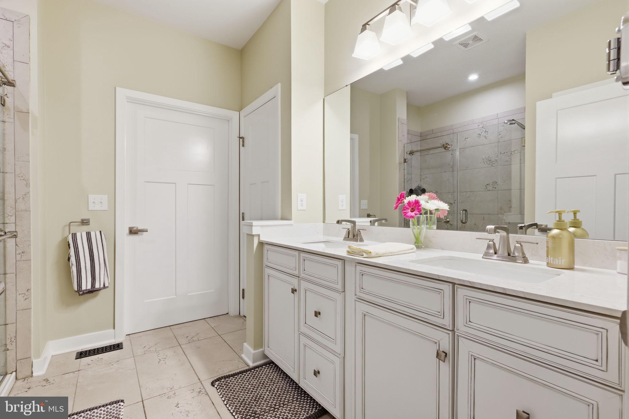 YARDLEY WOODS - Residential