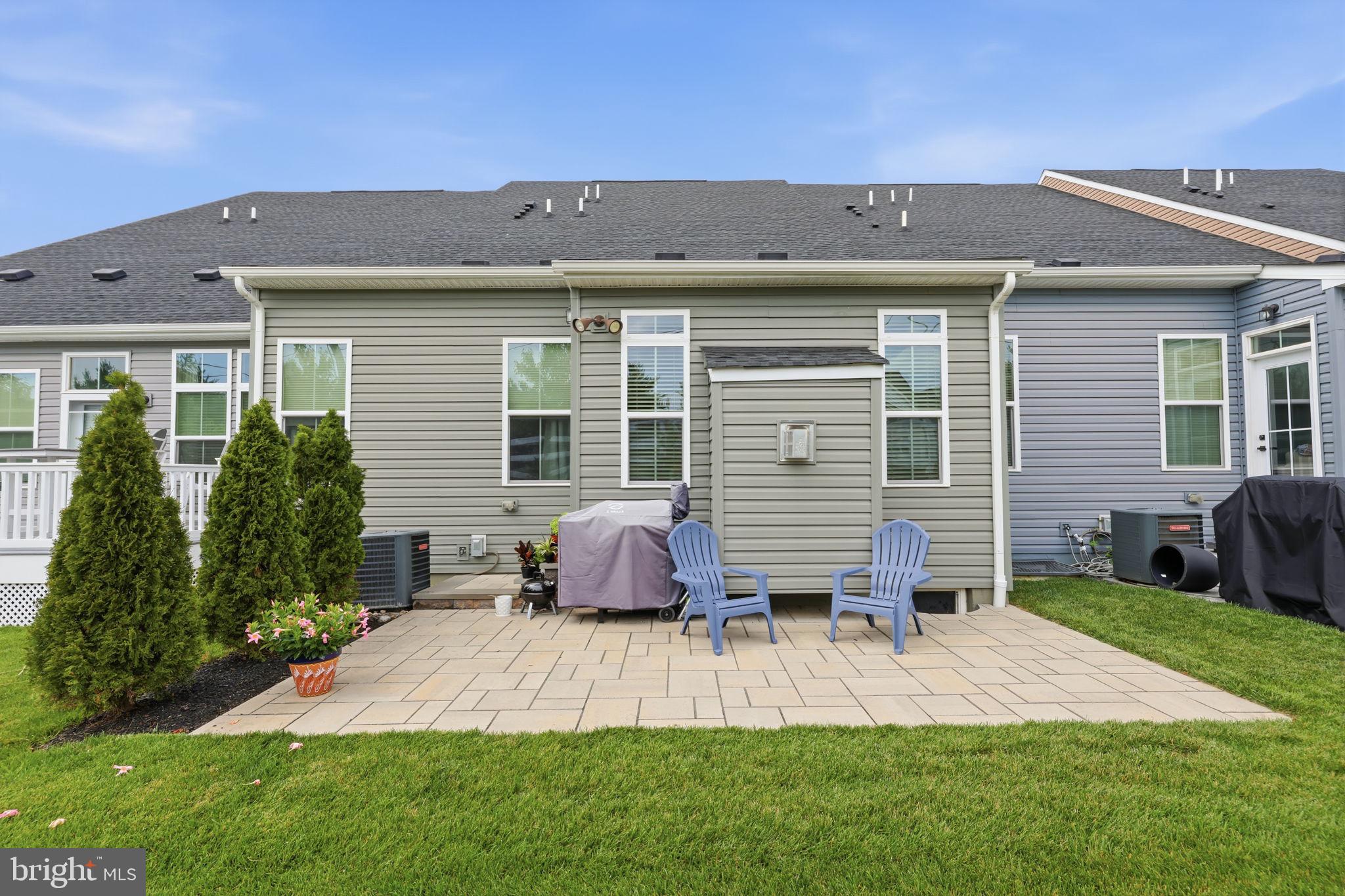 YARDLEY WOODS - Residential
