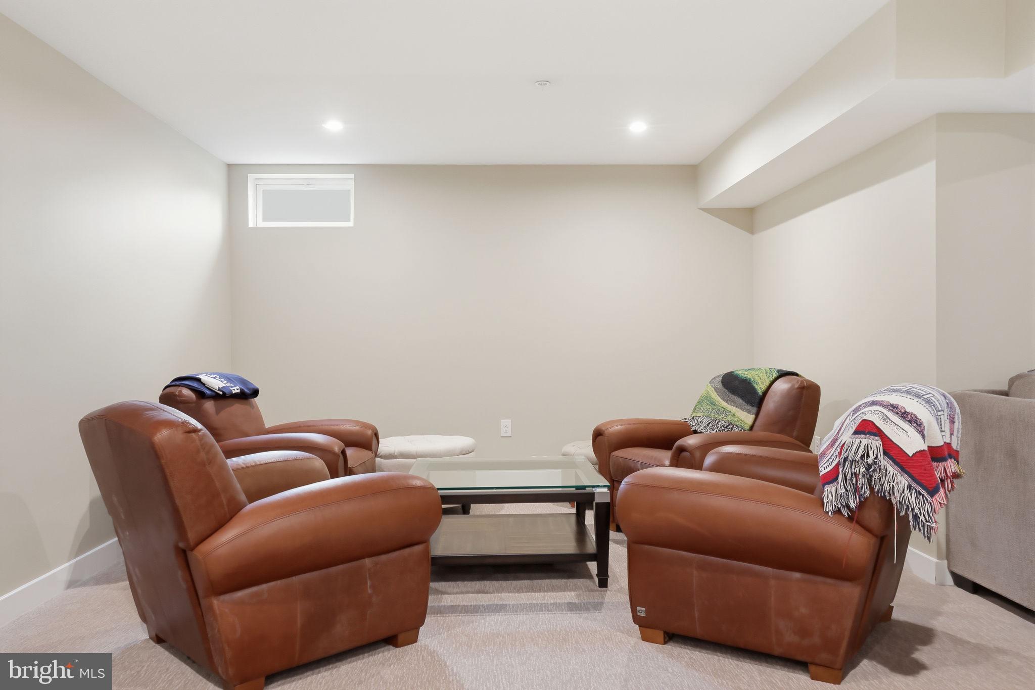 YARDLEY WOODS - Residential