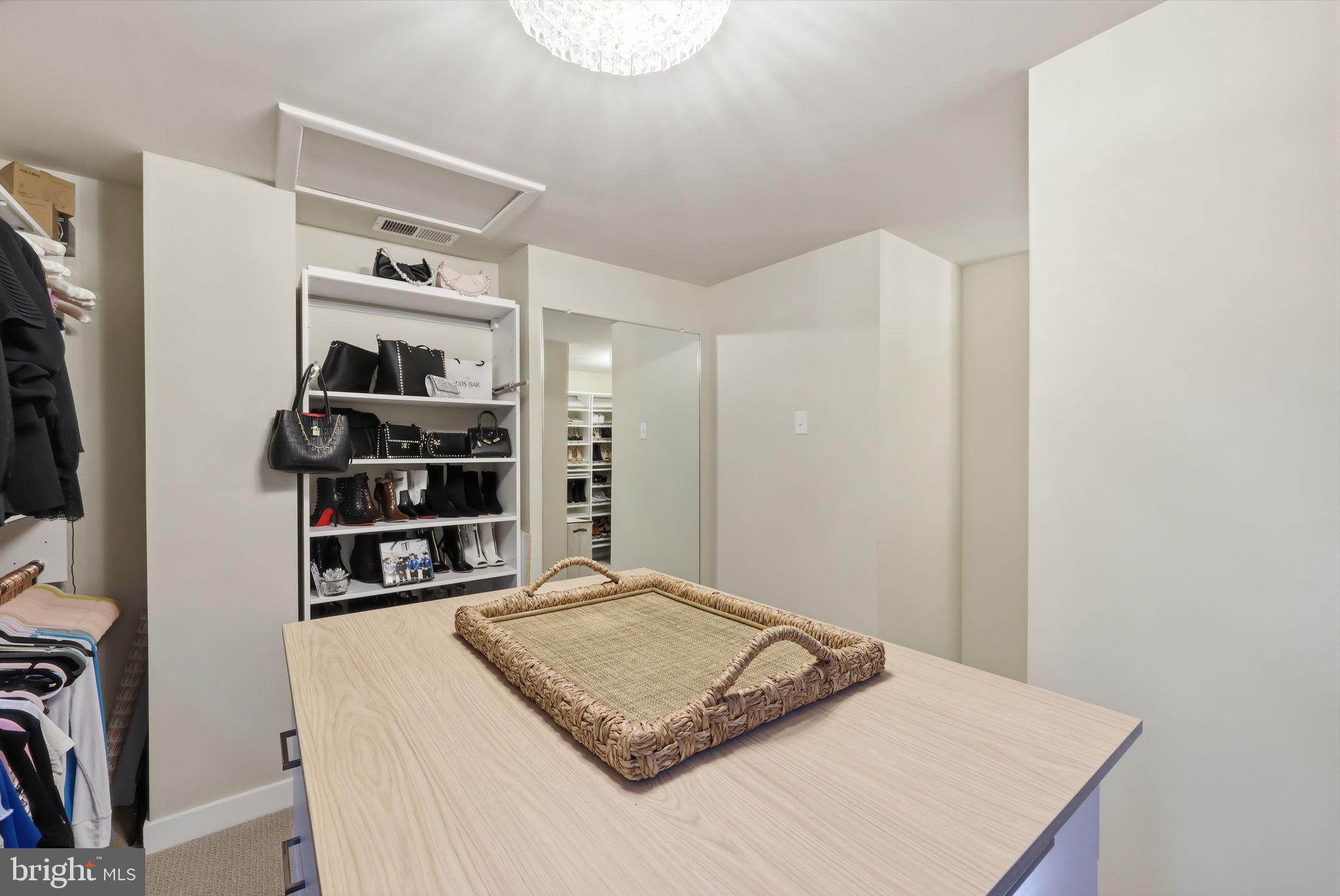 YARDLEY WOODS - Residential
