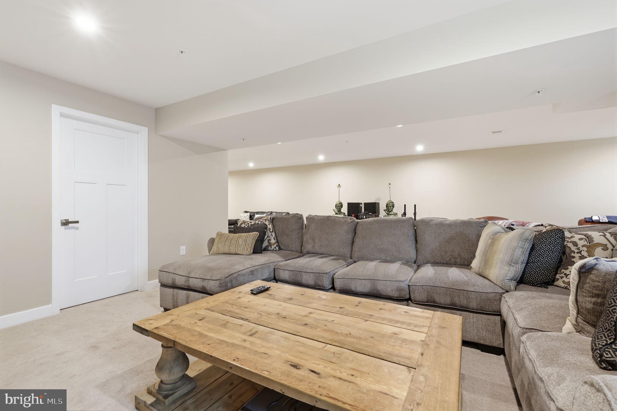 YARDLEY WOODS - Residential