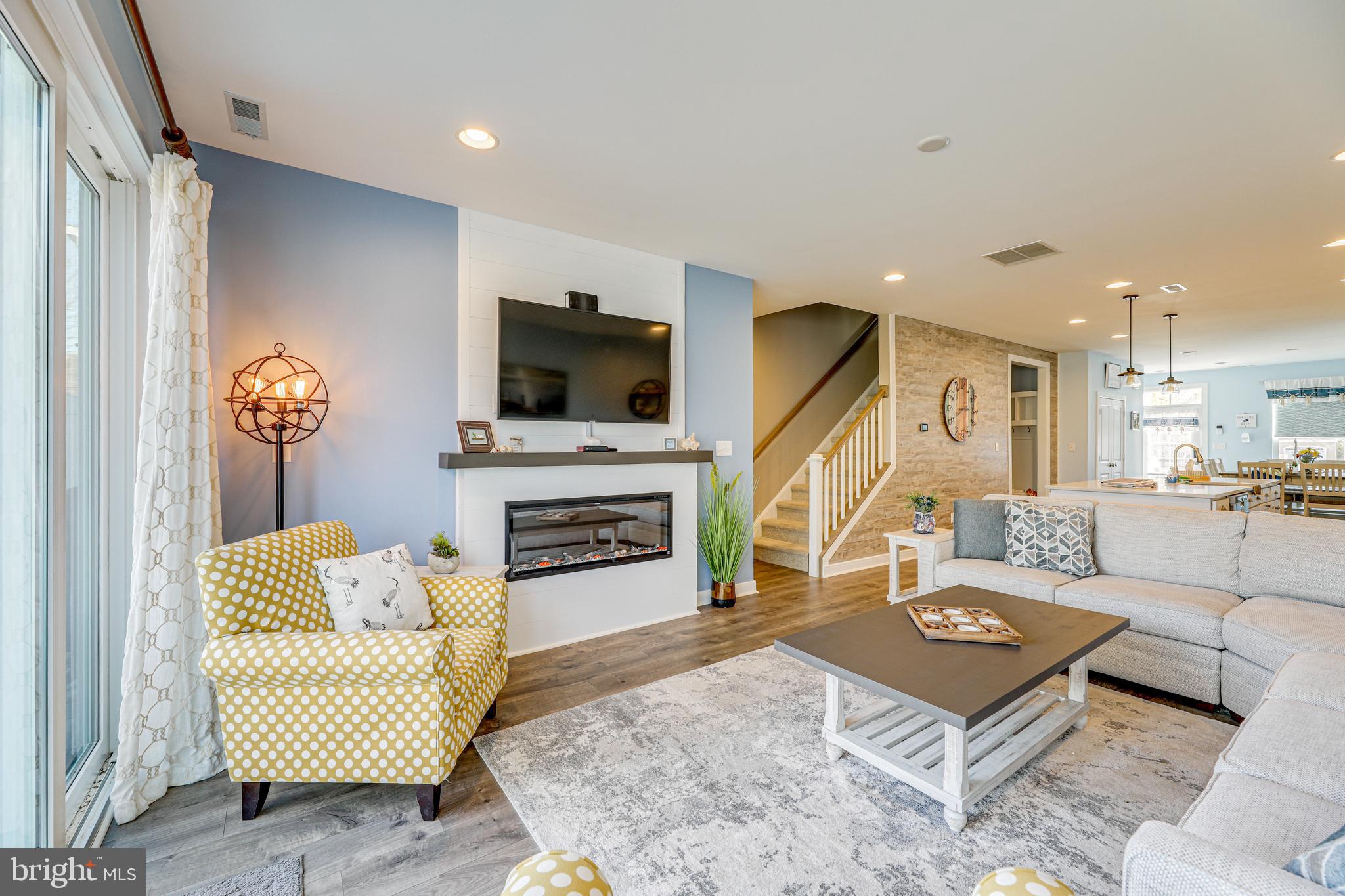 TIDEWATERS - Residential