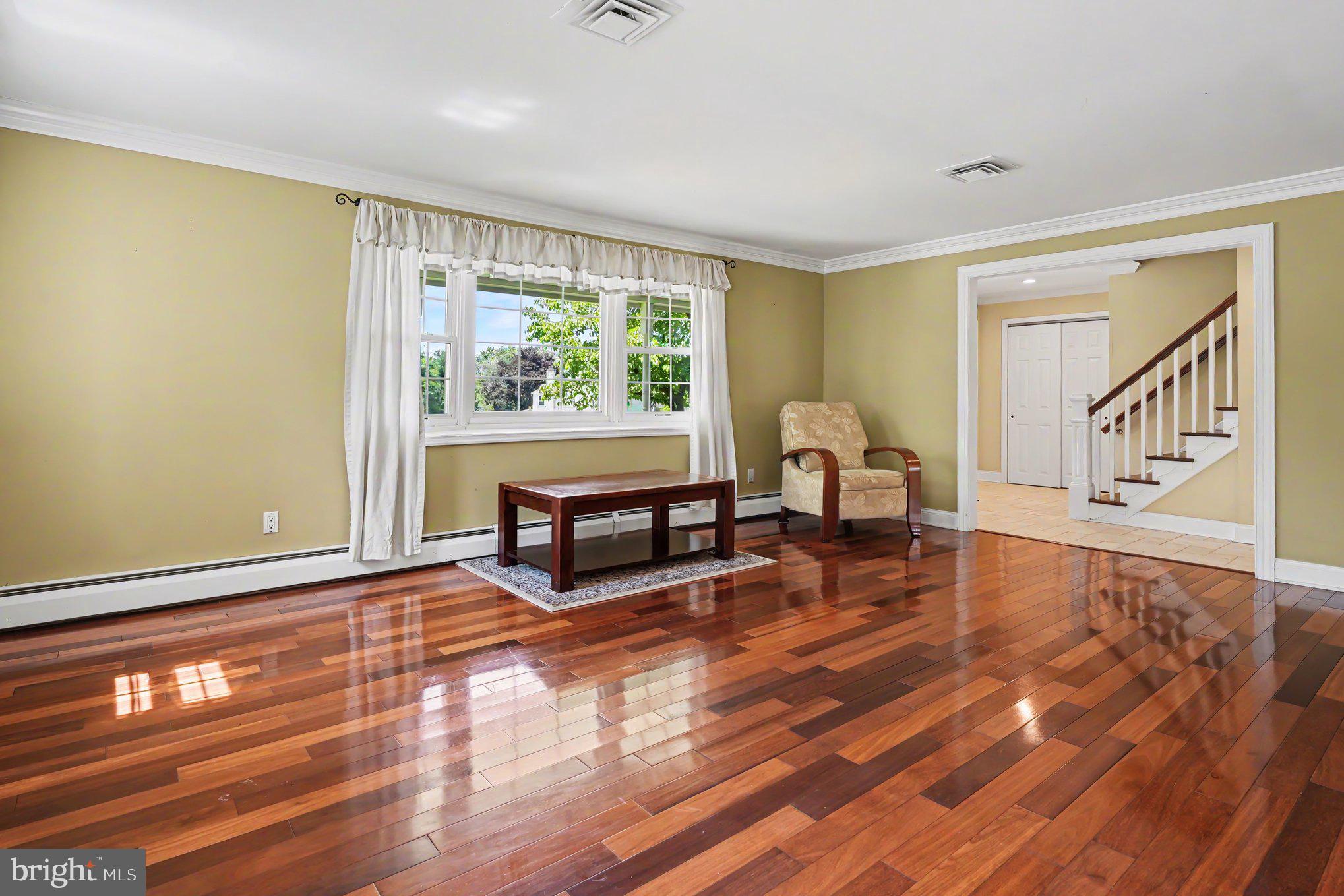 WASHINGTON VIL - Residential