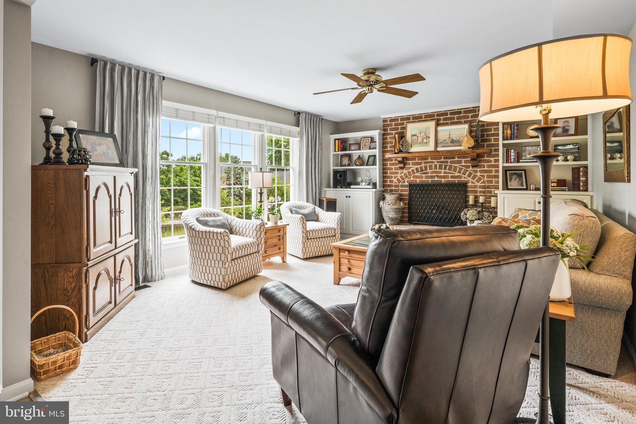 WHITTIER POND - Residential