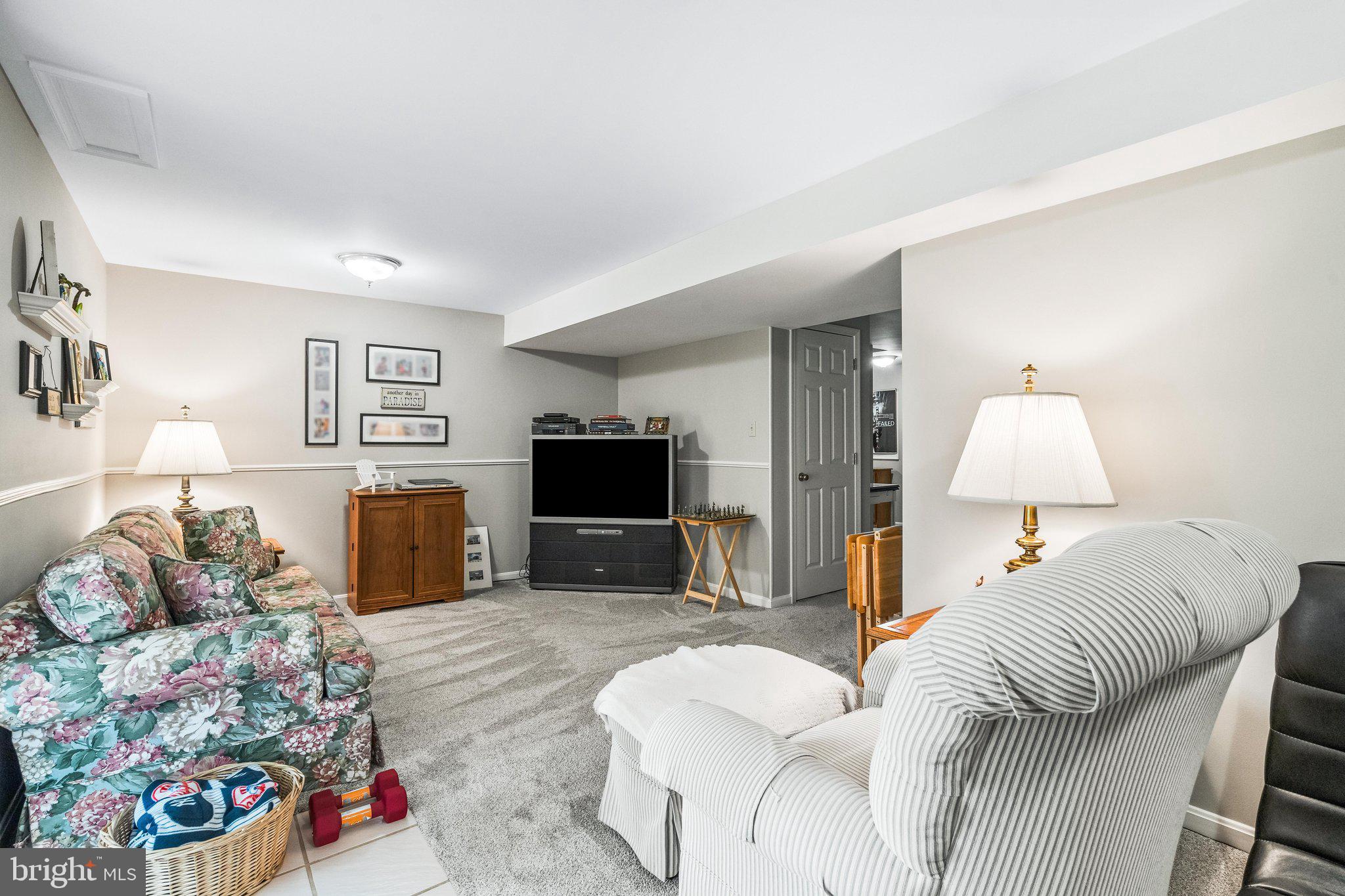 WHITTIER POND - Residential