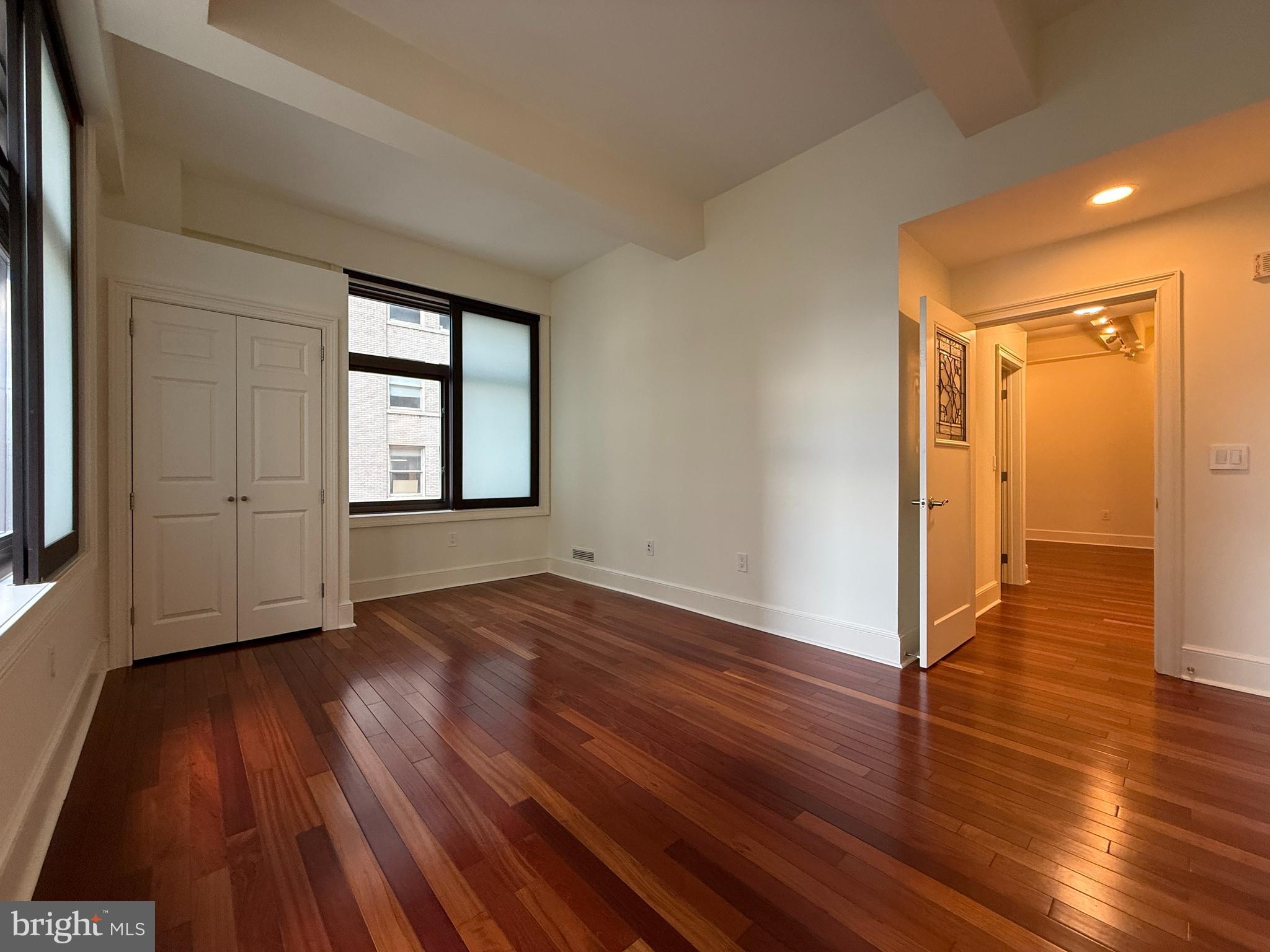 AVENUE OF THE ARTS - Residential