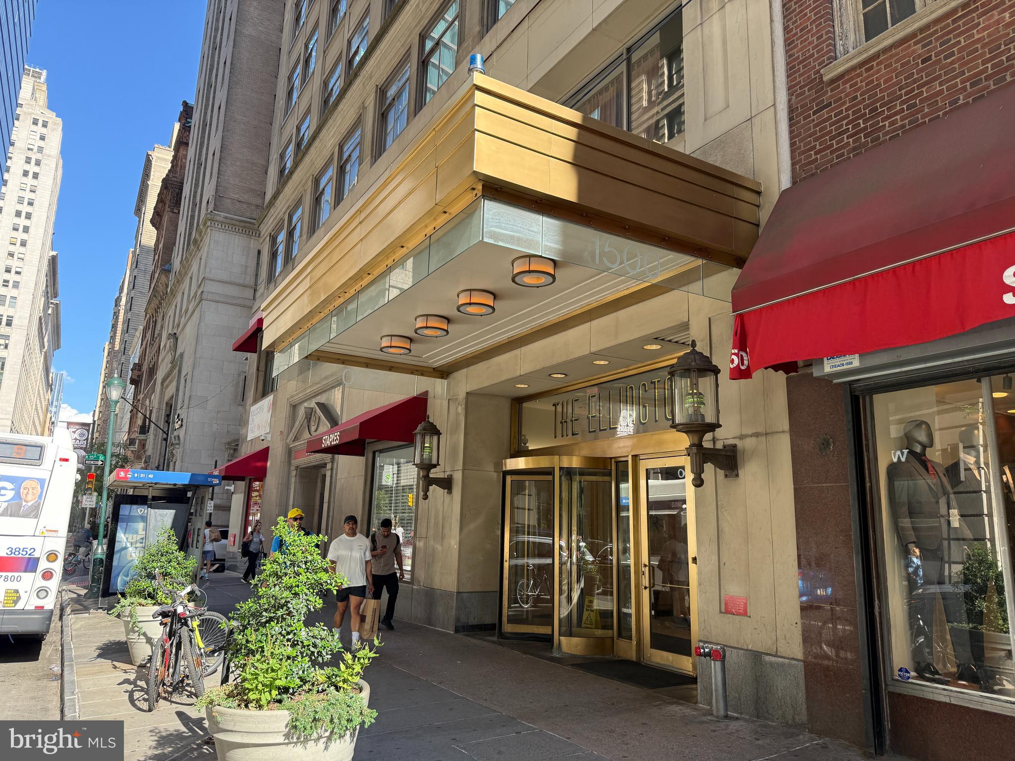 AVENUE OF THE ARTS - Residential