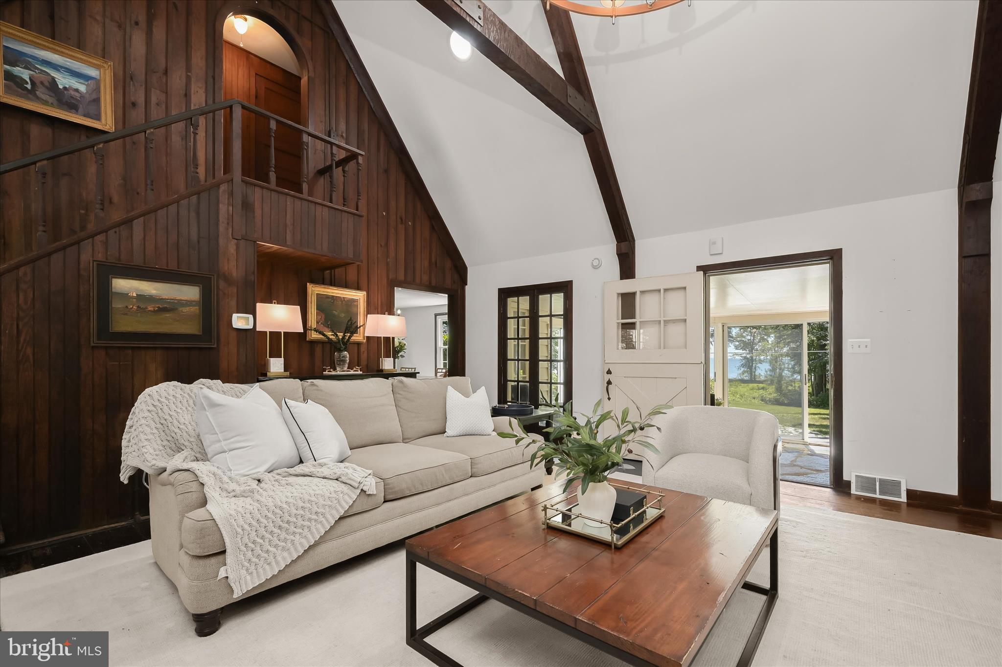 GIBSON ISLAND - Residential