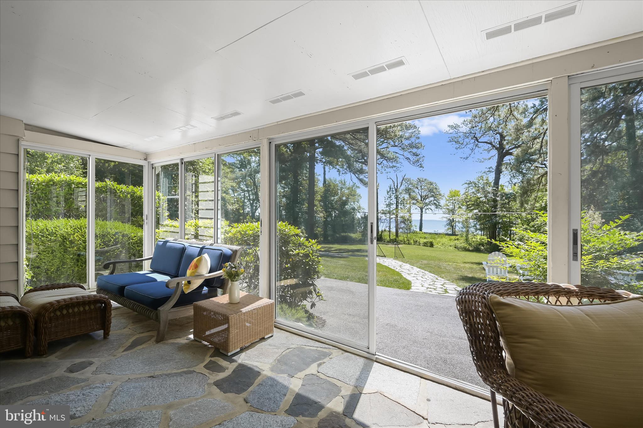 GIBSON ISLAND - Residential