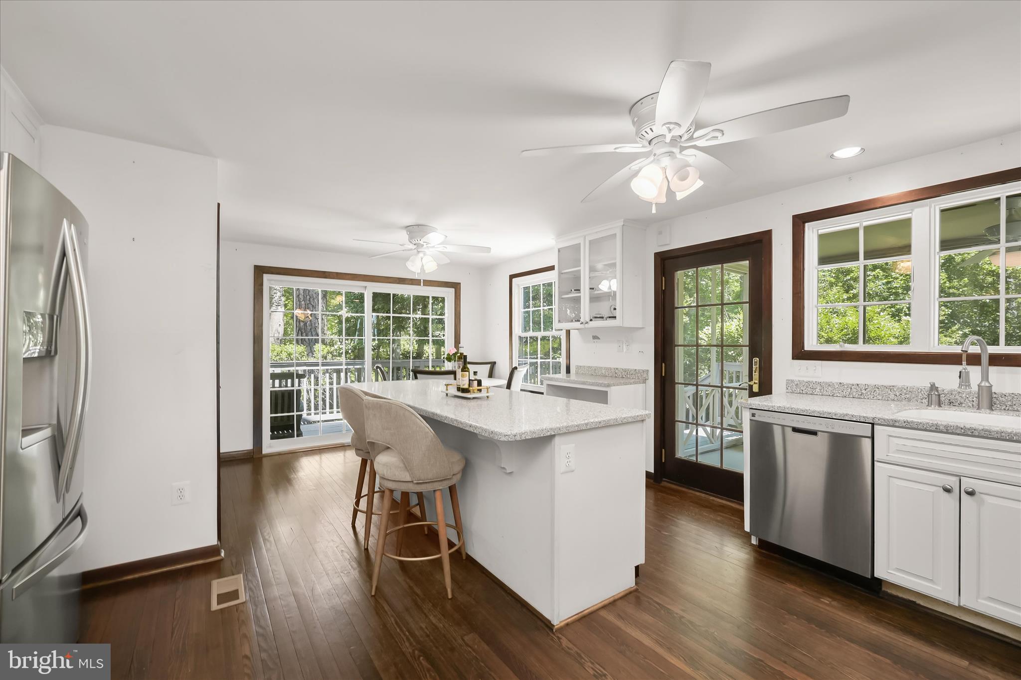 GIBSON ISLAND - Residential