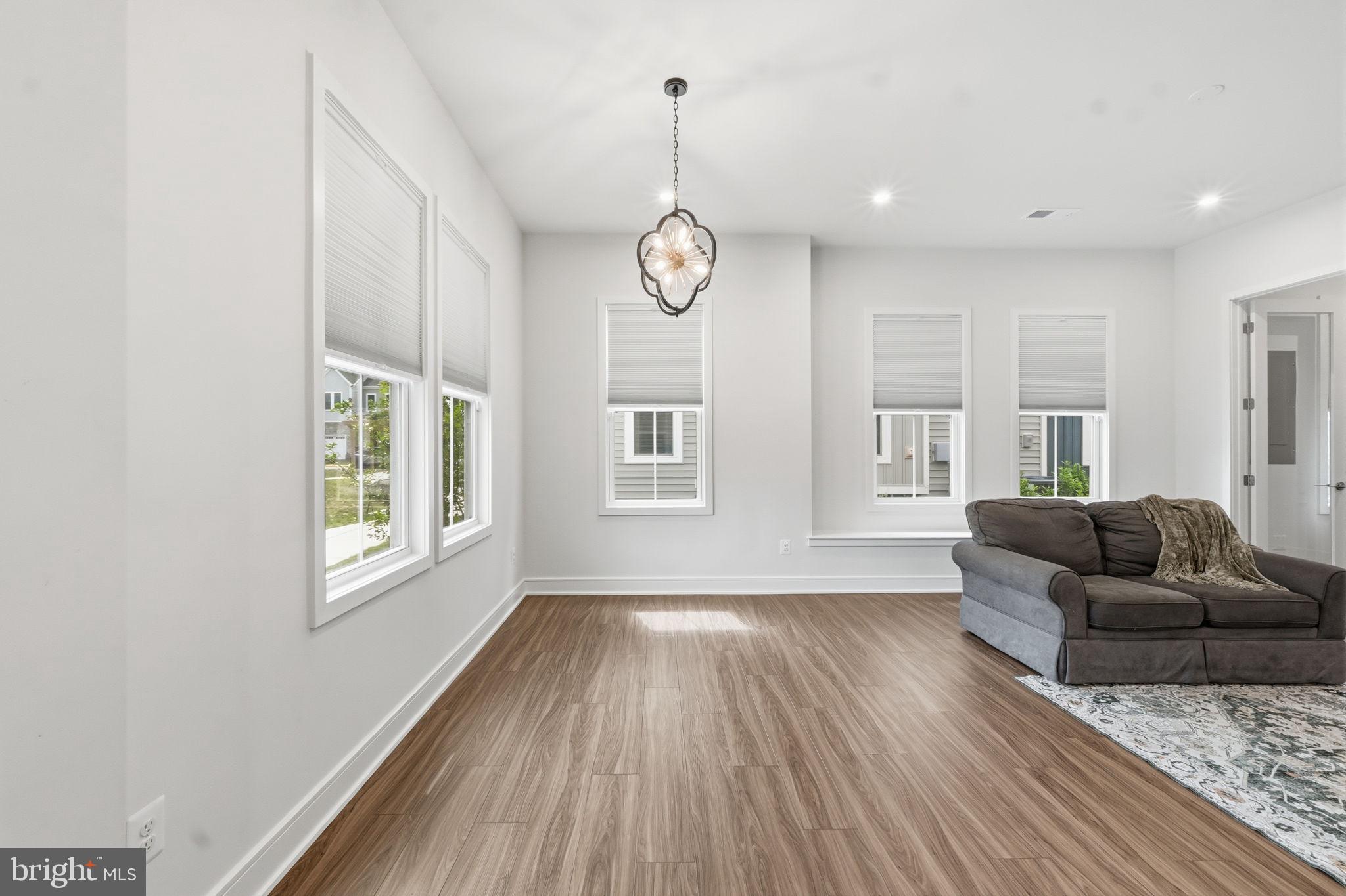 SOUTH 620 - Residential