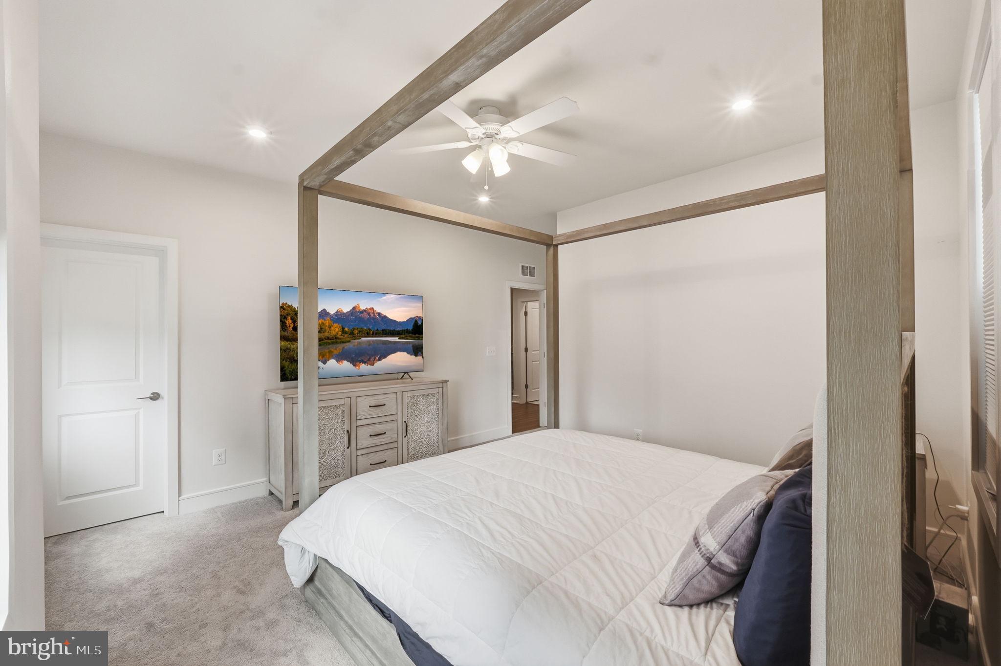 SOUTH 620 - Residential