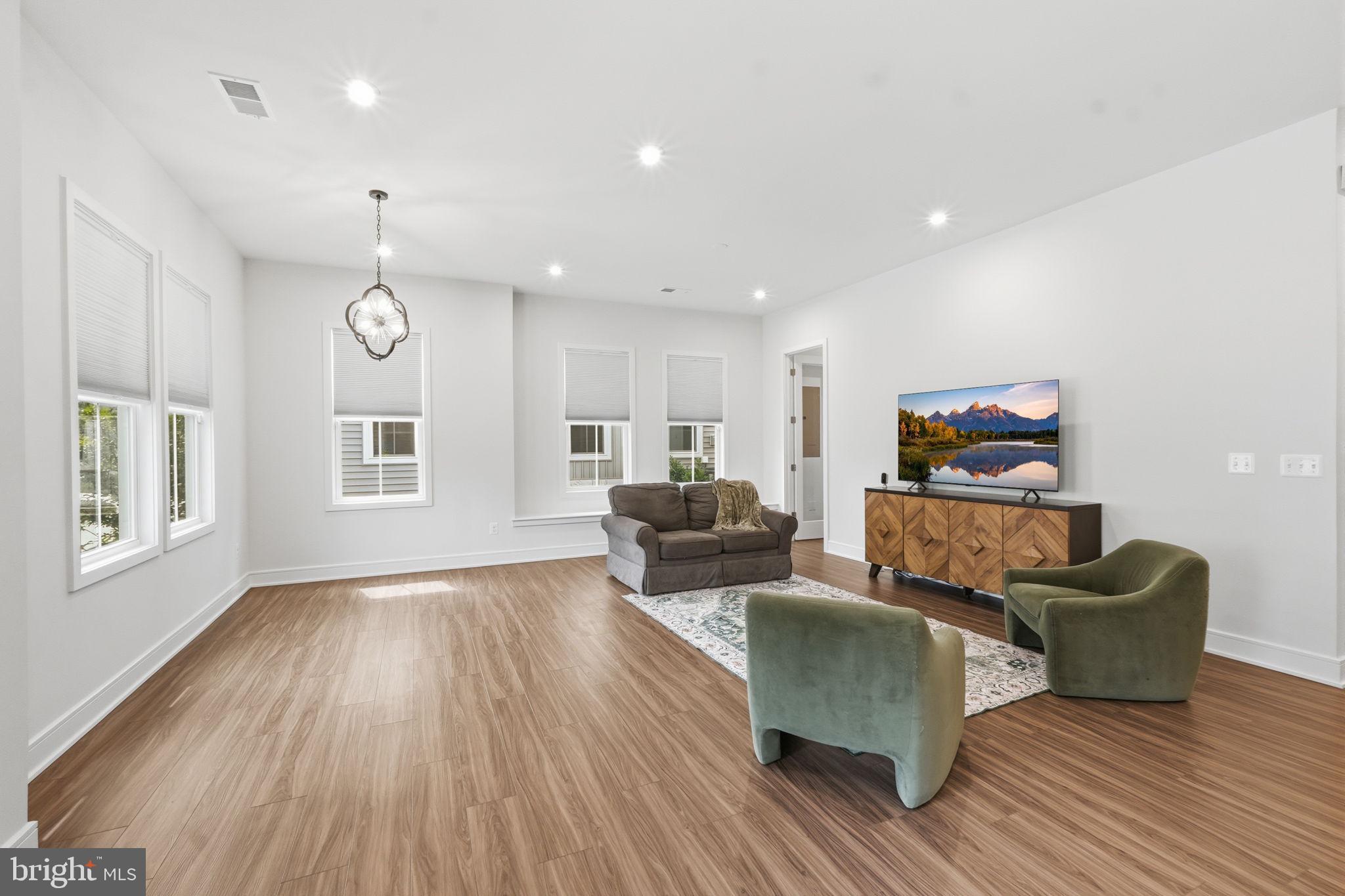 SOUTH 620 - Residential