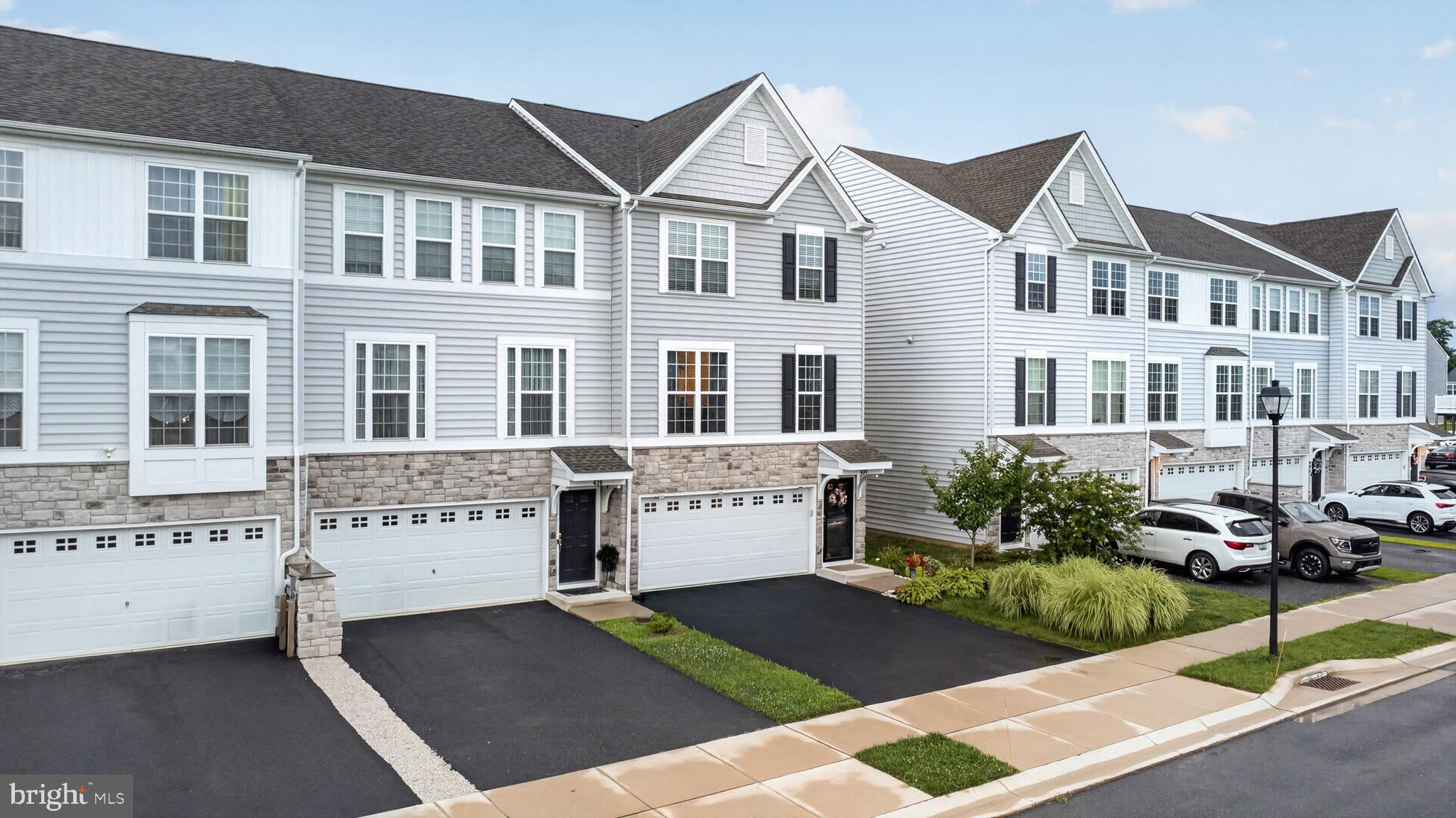 PRESERVE AT ROBINSON FARMS - Residential