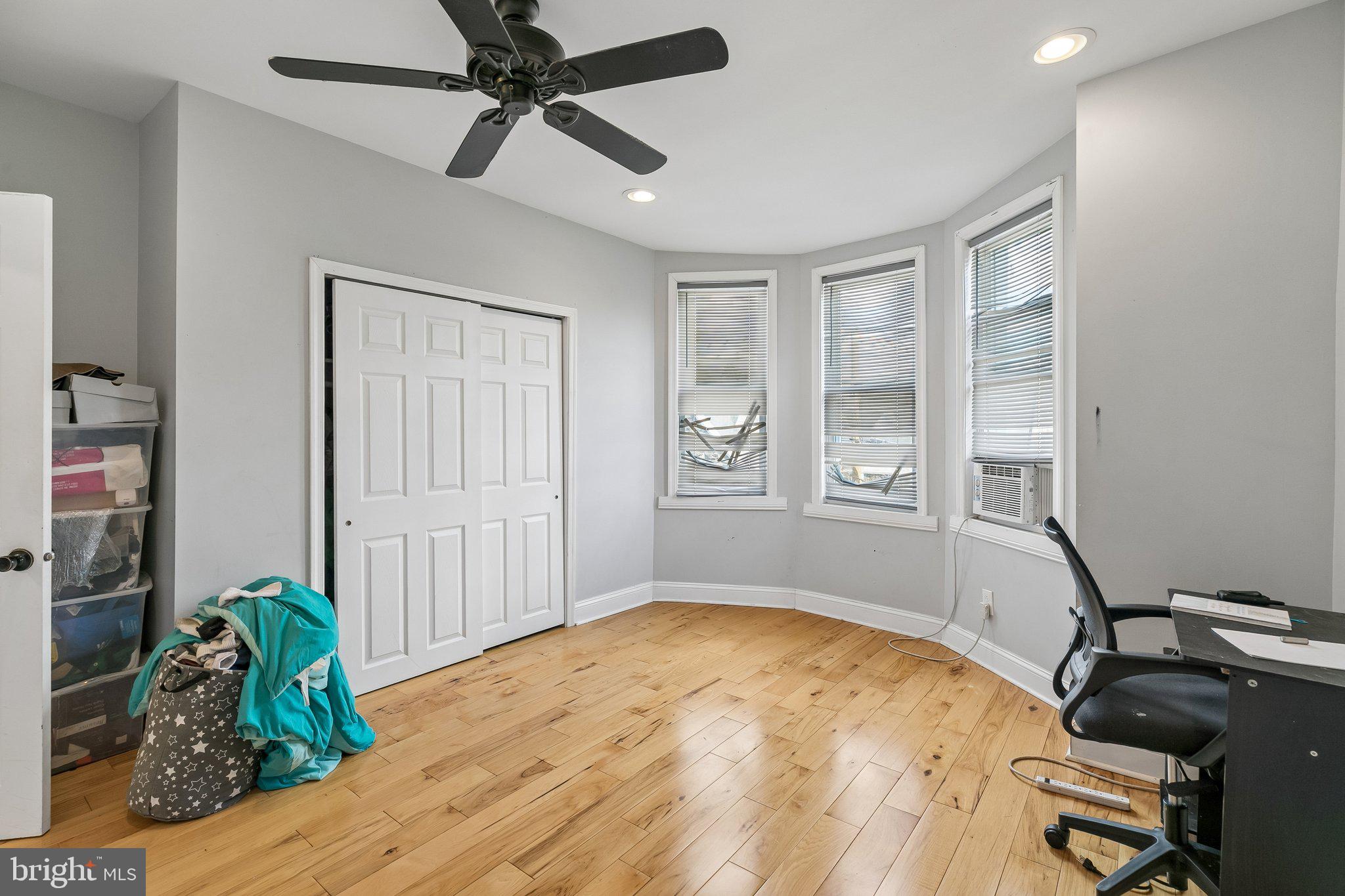 GERMANTOWN (EAST) - Residential