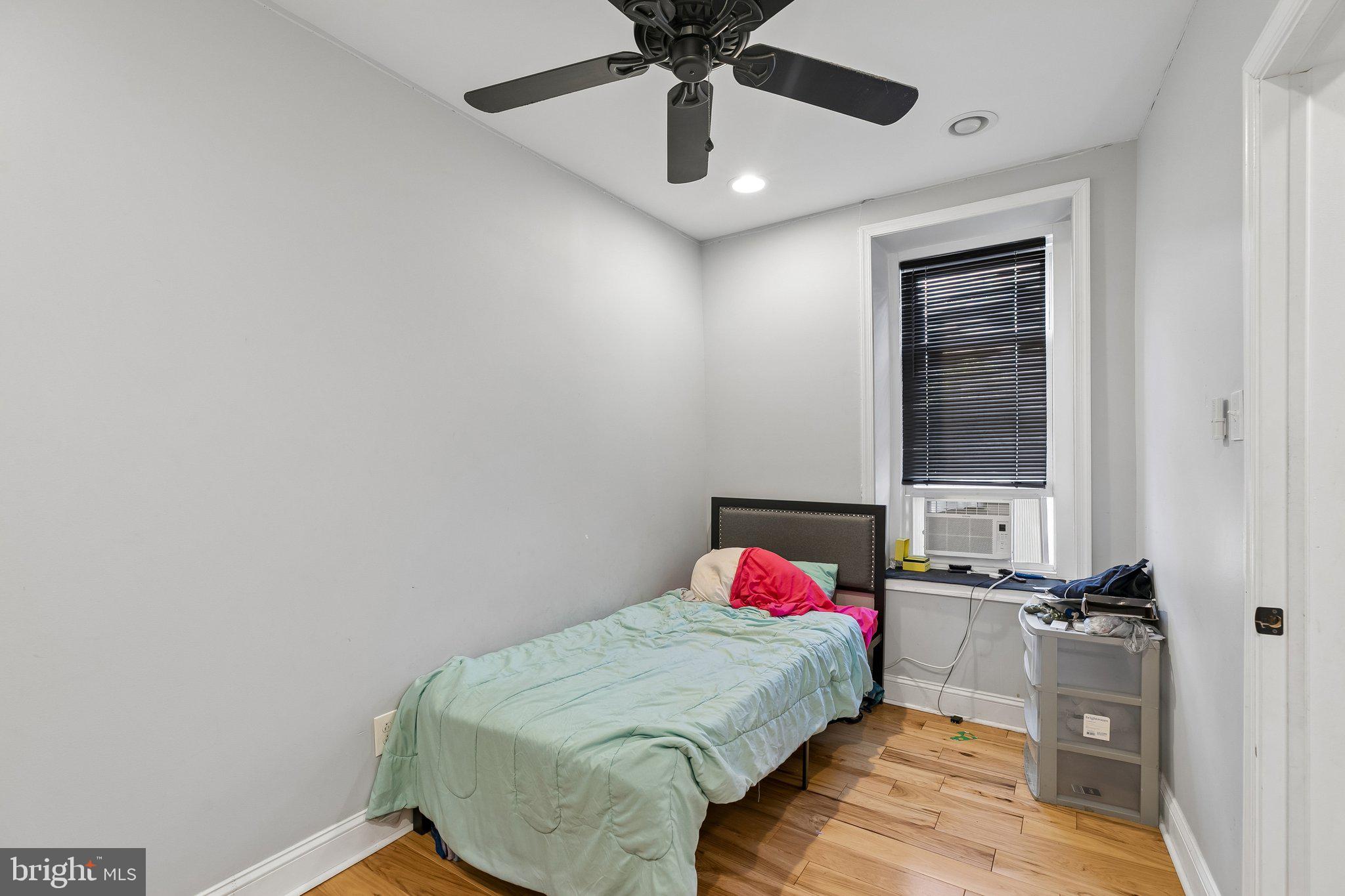 GERMANTOWN (EAST) - Residential