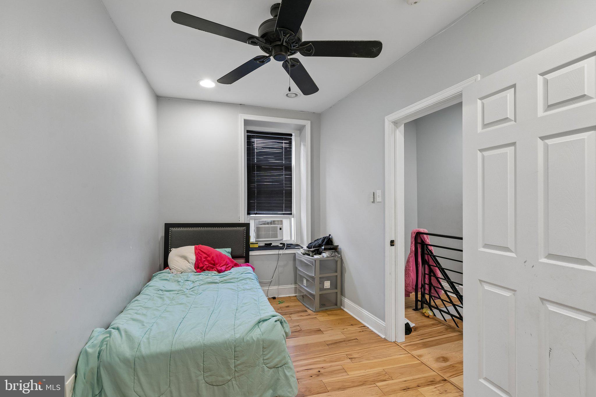 GERMANTOWN (EAST) - Residential