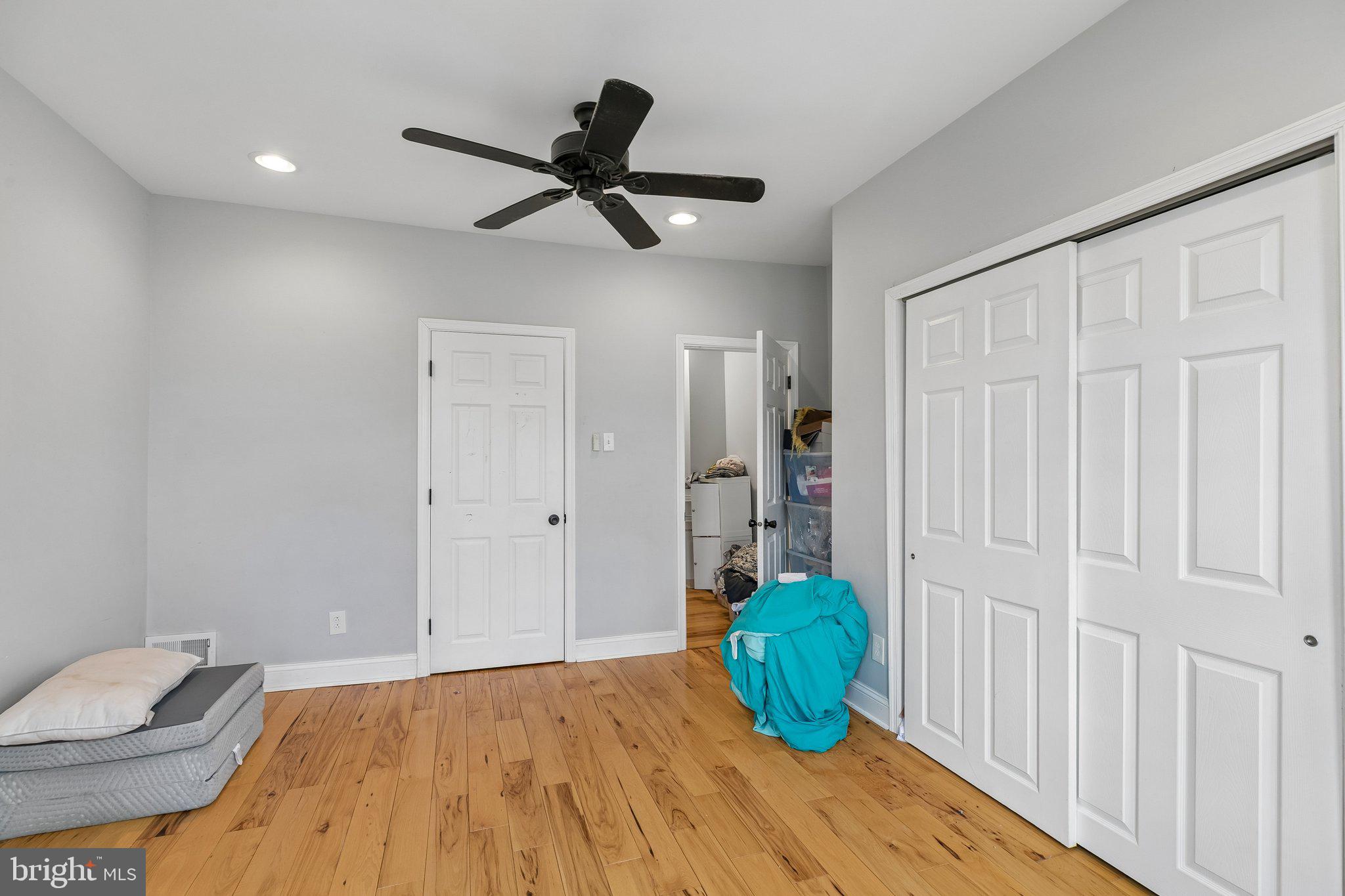 GERMANTOWN (EAST) - Residential