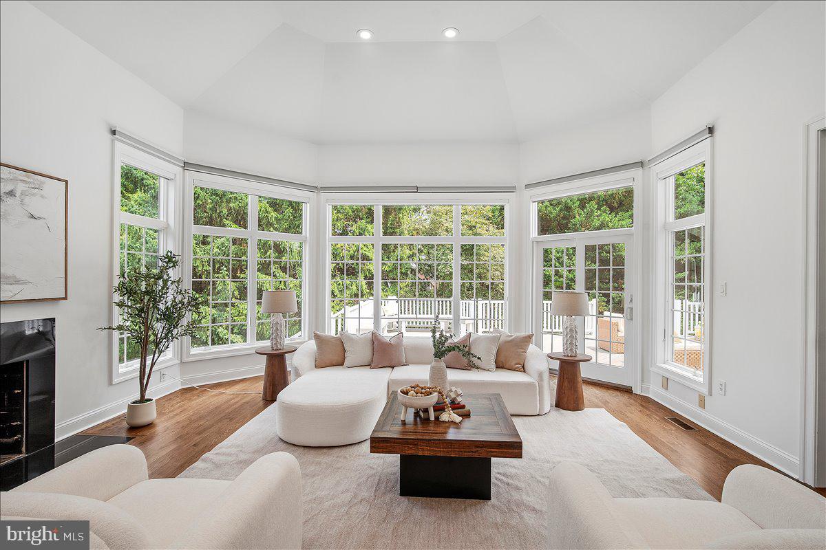 AVENEL - Residential
