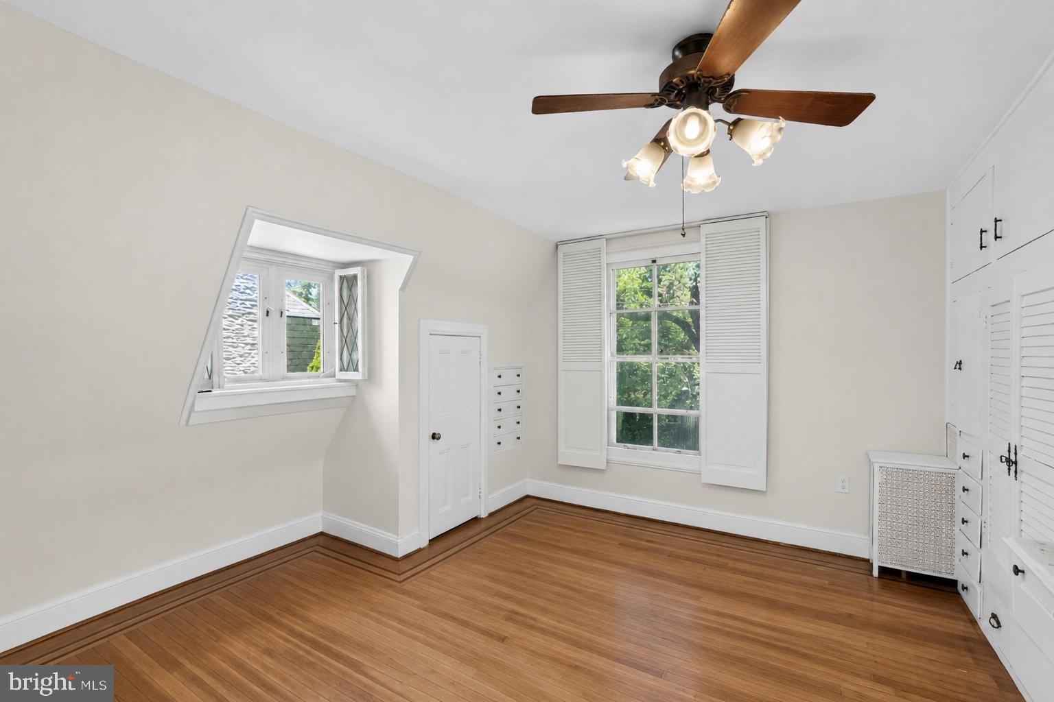 ELKINS PARK - Residential