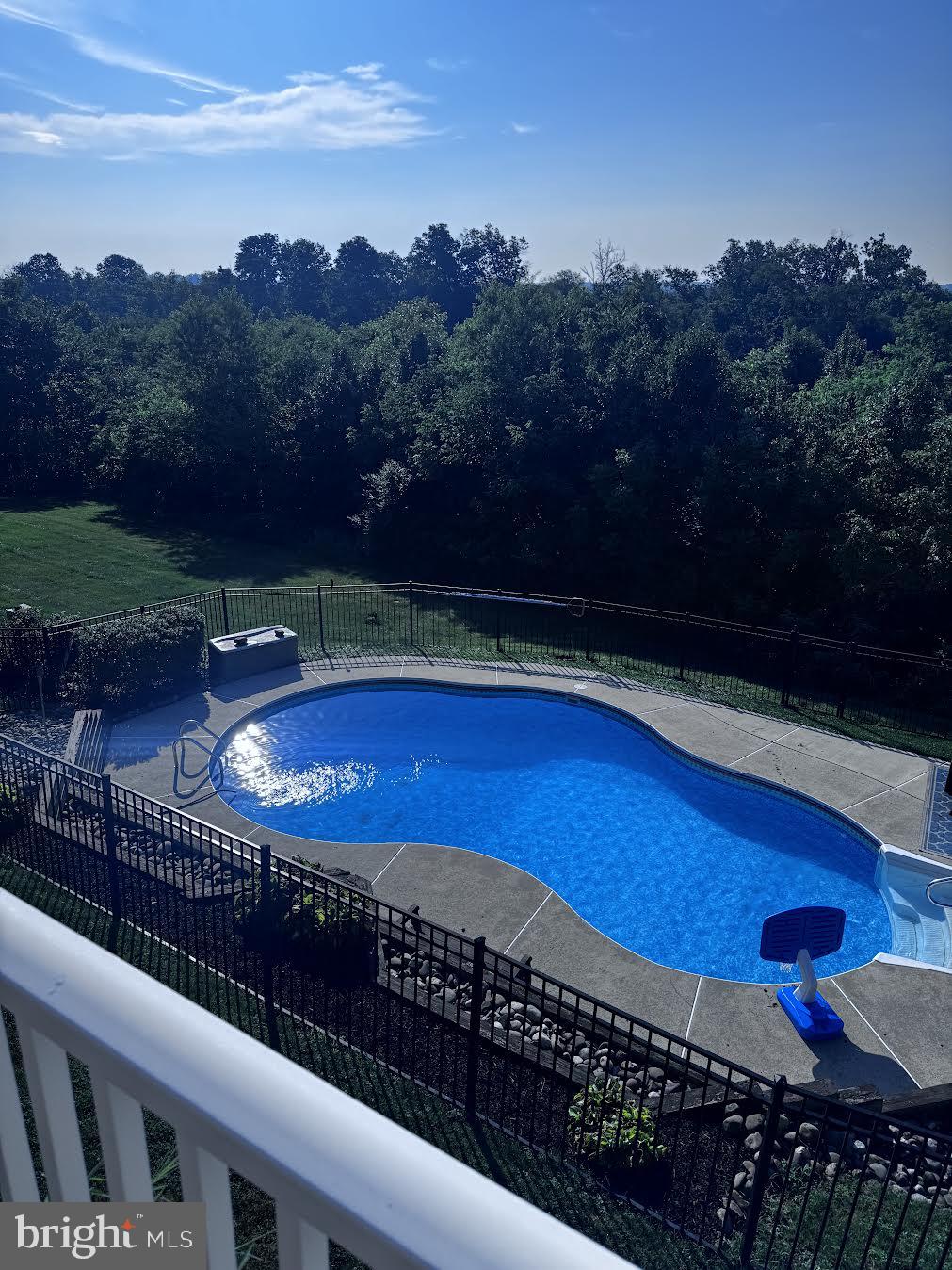 HICKORY RIDGE - Residential