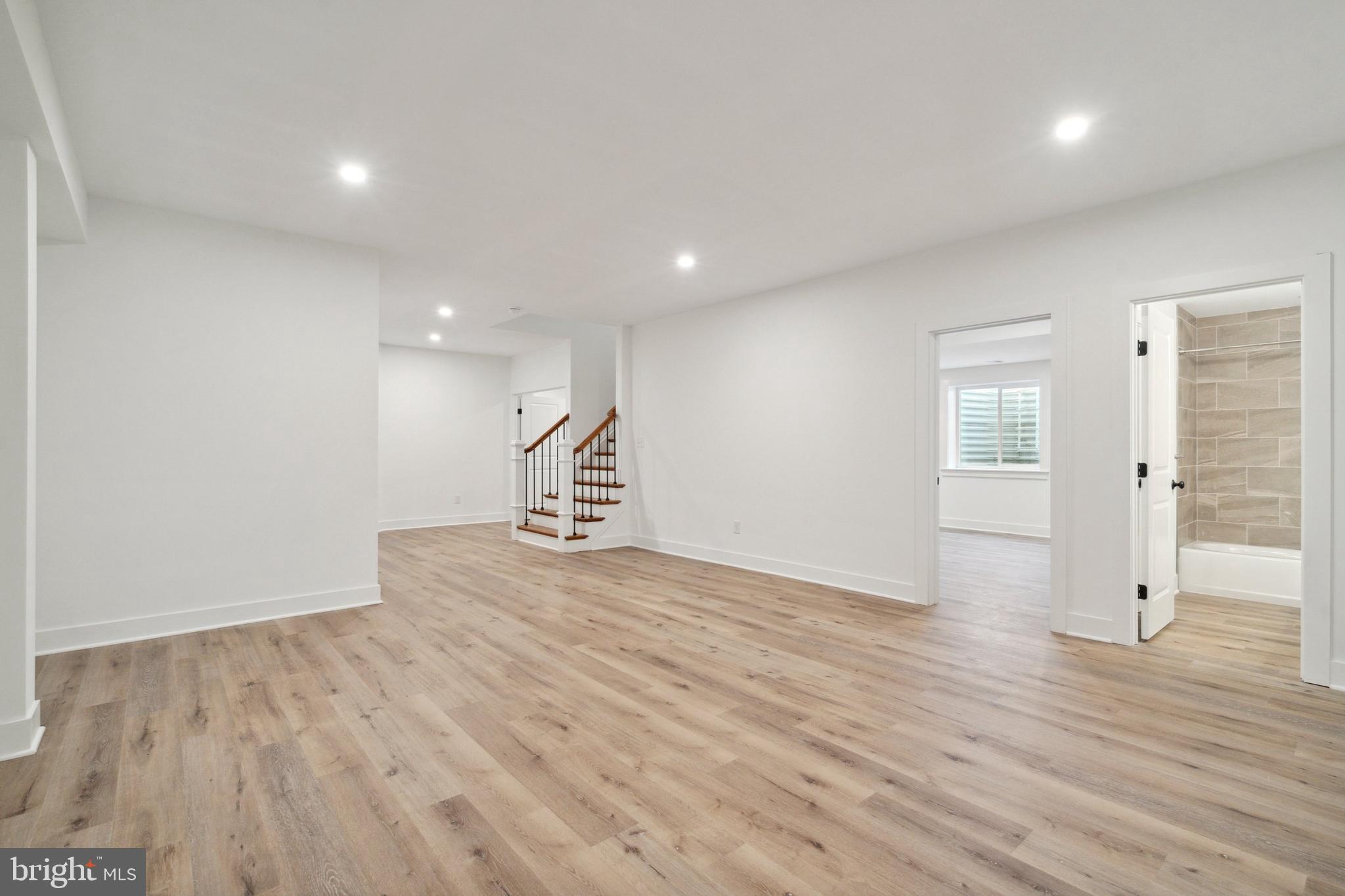 MERION PARK - Residential