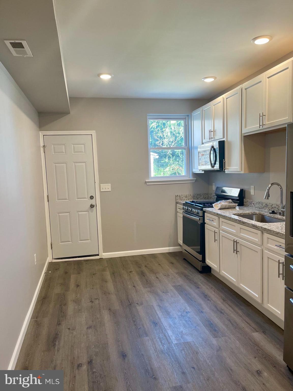 MONDAWMIN - Residential