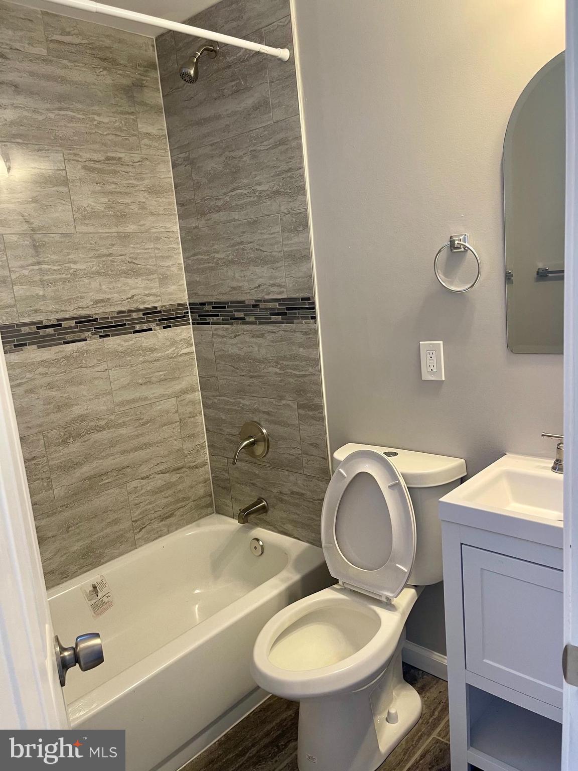 MONDAWMIN - Residential