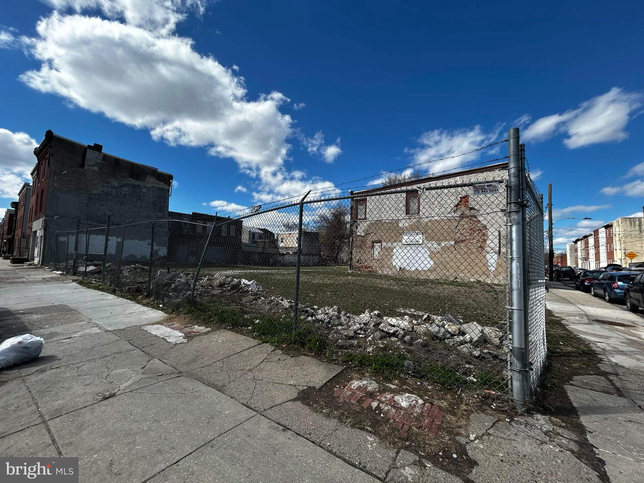 PORT RICHMOND - Land