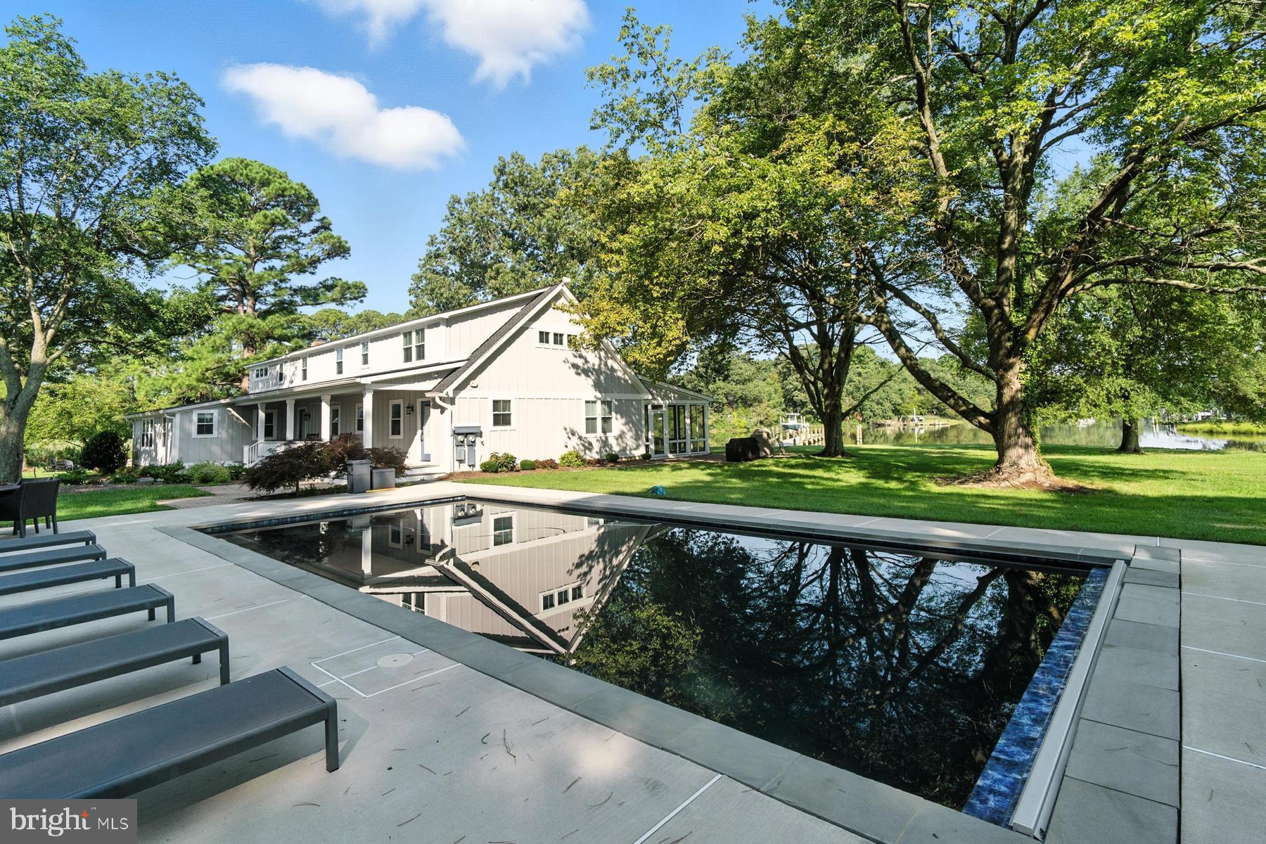 FERRY NECK - Residential