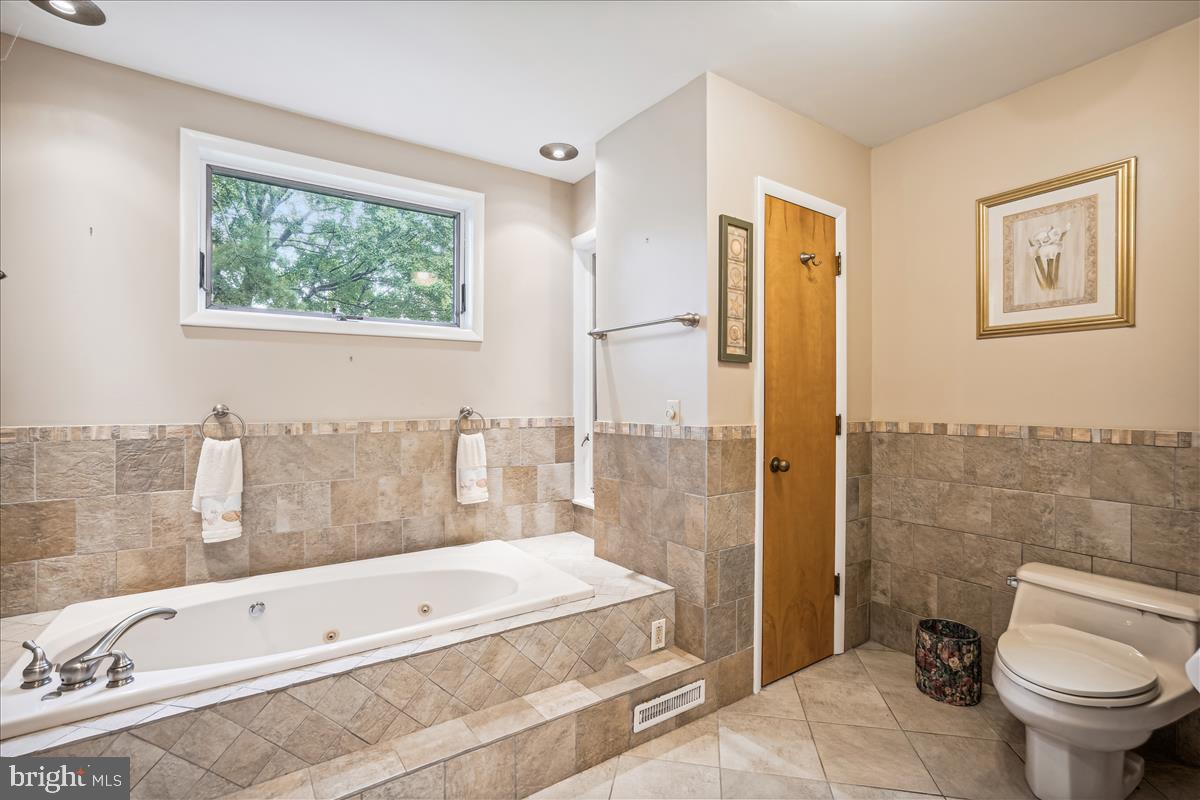 GOVERNOR GRASON MANOR - Residential