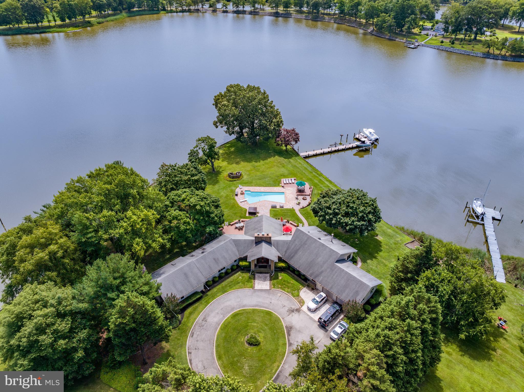 GOVERNOR GRASON MANOR - Residential